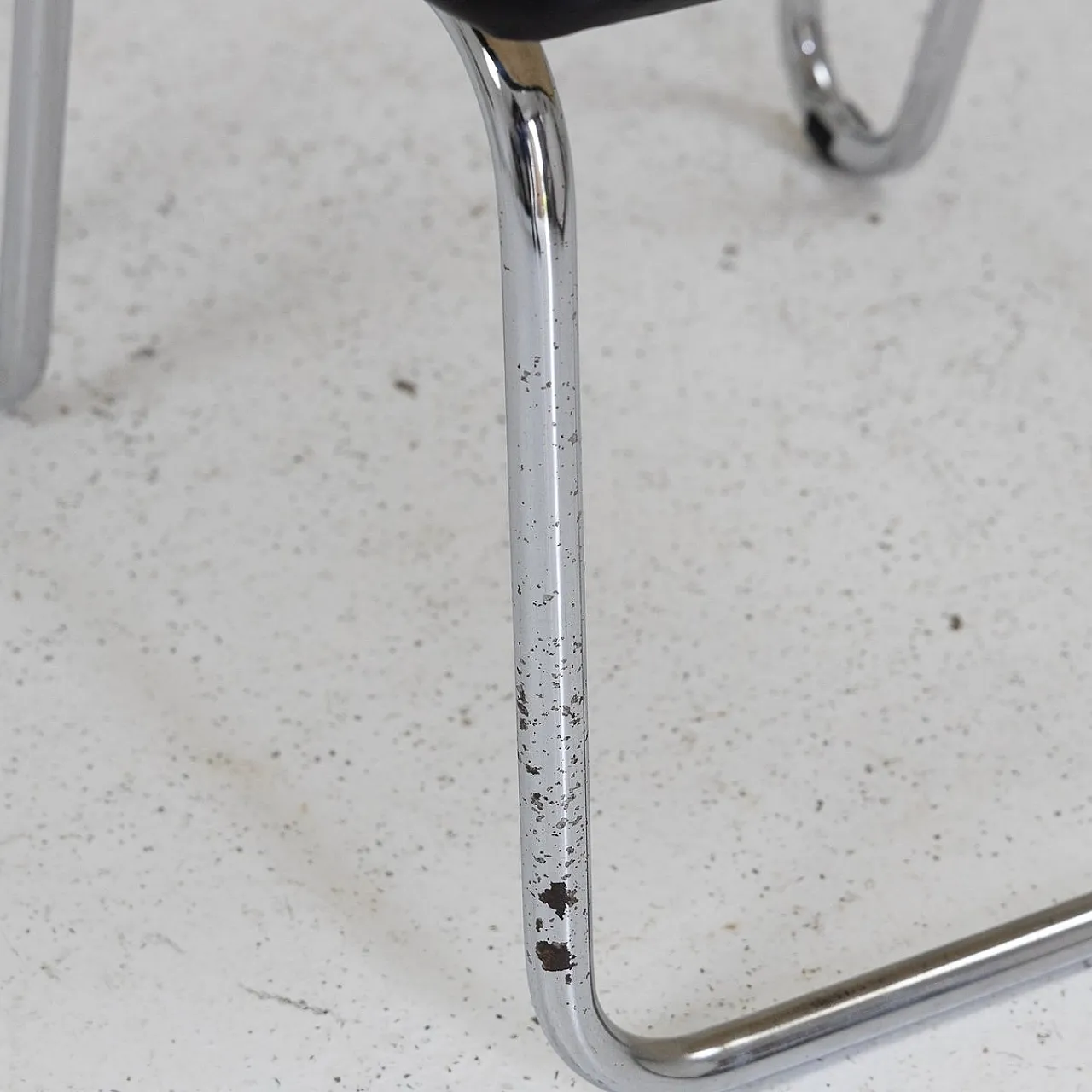 Pair of rationalist armchairs, 1950s 12