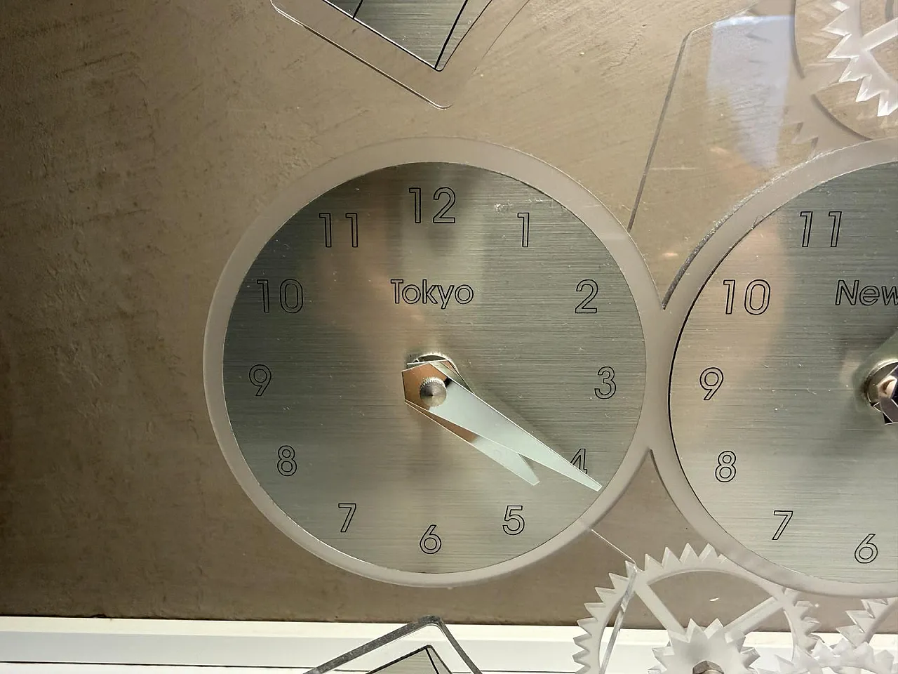 Postmodern Plexiglass Triple Time Zone Clock, 1990s 2