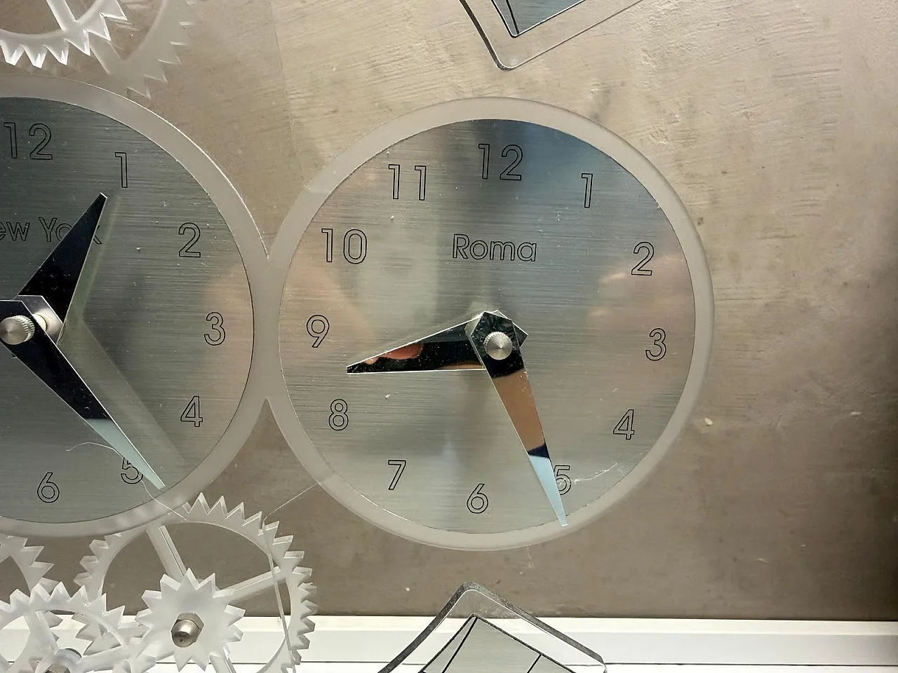 Postmodern Plexiglass Triple Time Zone Clock, 1990s 3