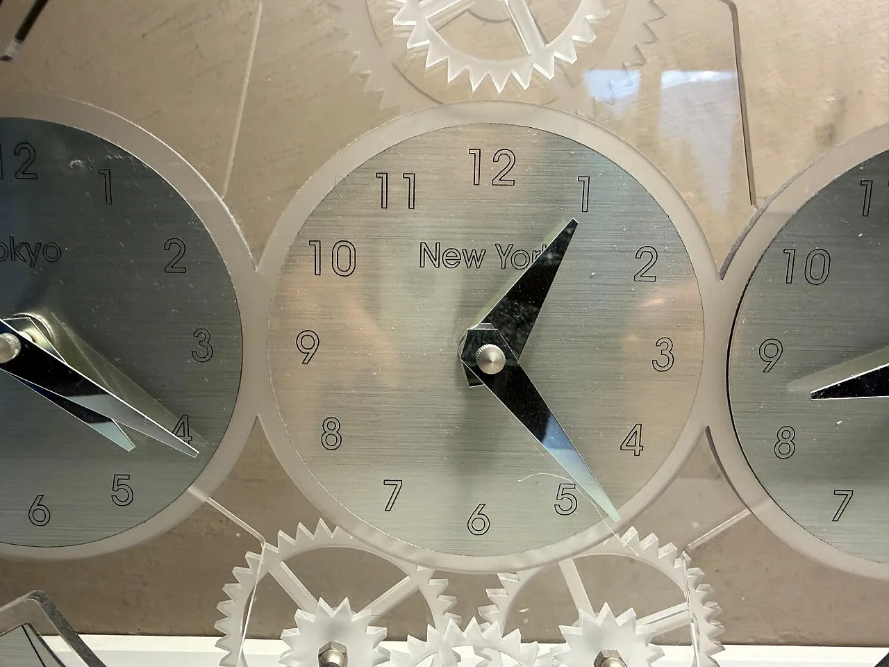 Postmodern Plexiglass Triple Time Zone Clock, 1990s 5