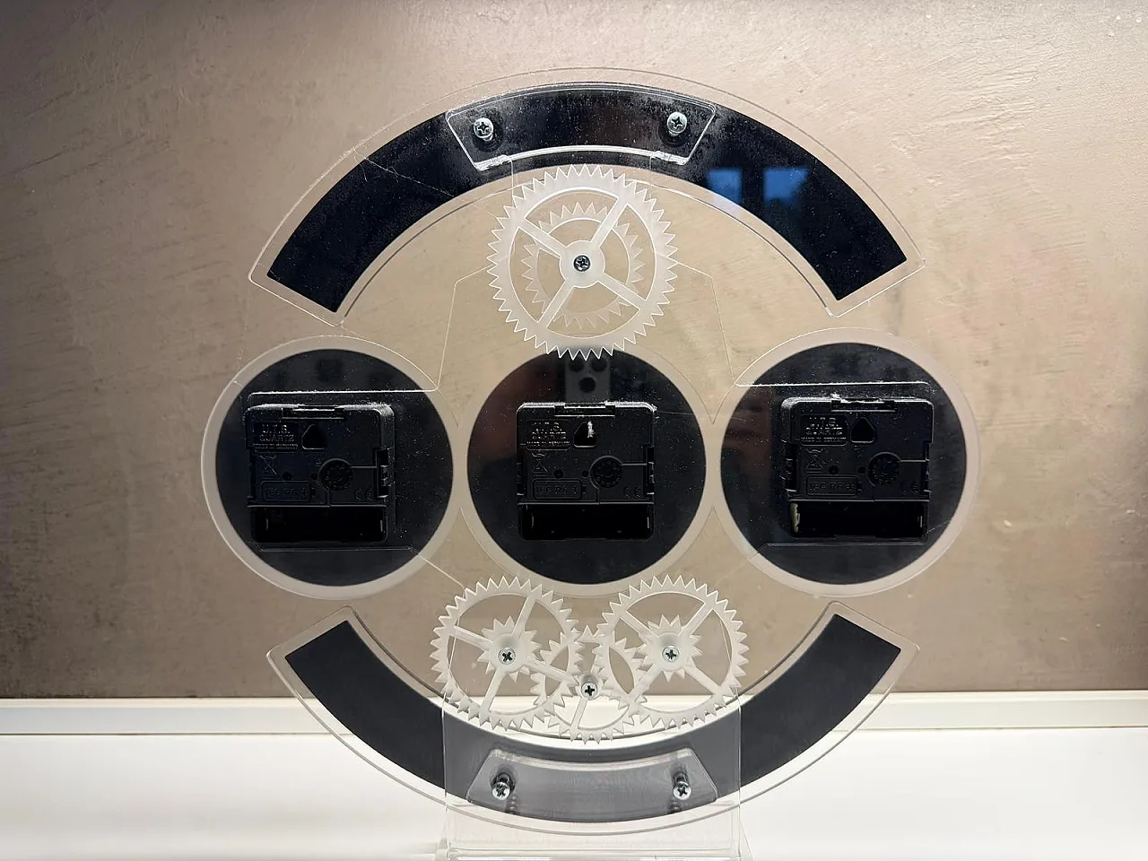 Postmodern Plexiglass Triple Time Zone Clock, 1990s 7