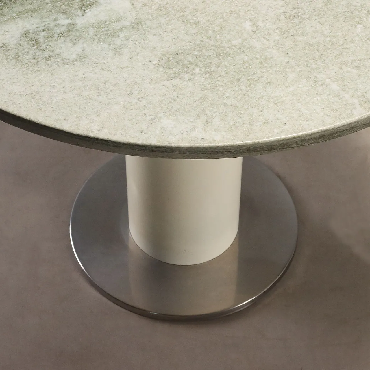Modern table in marble and metal, late 20th century 4