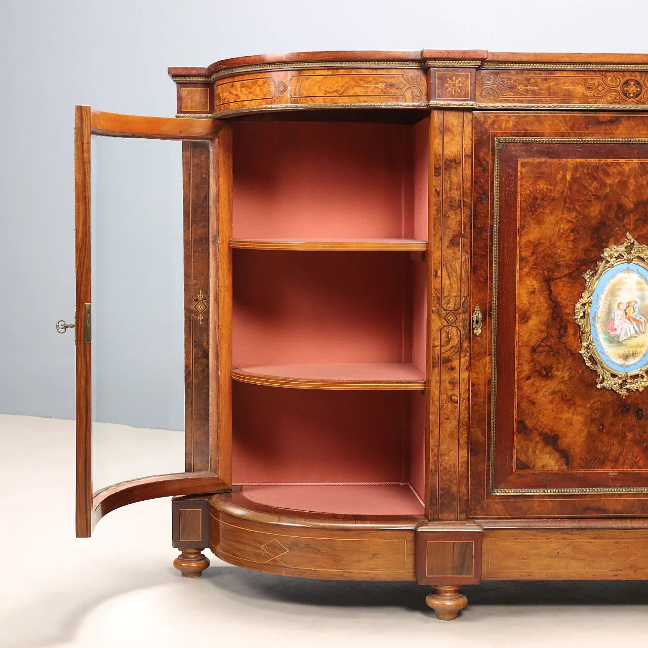 Servant veneered in walnut and mahogany, 19th century 5