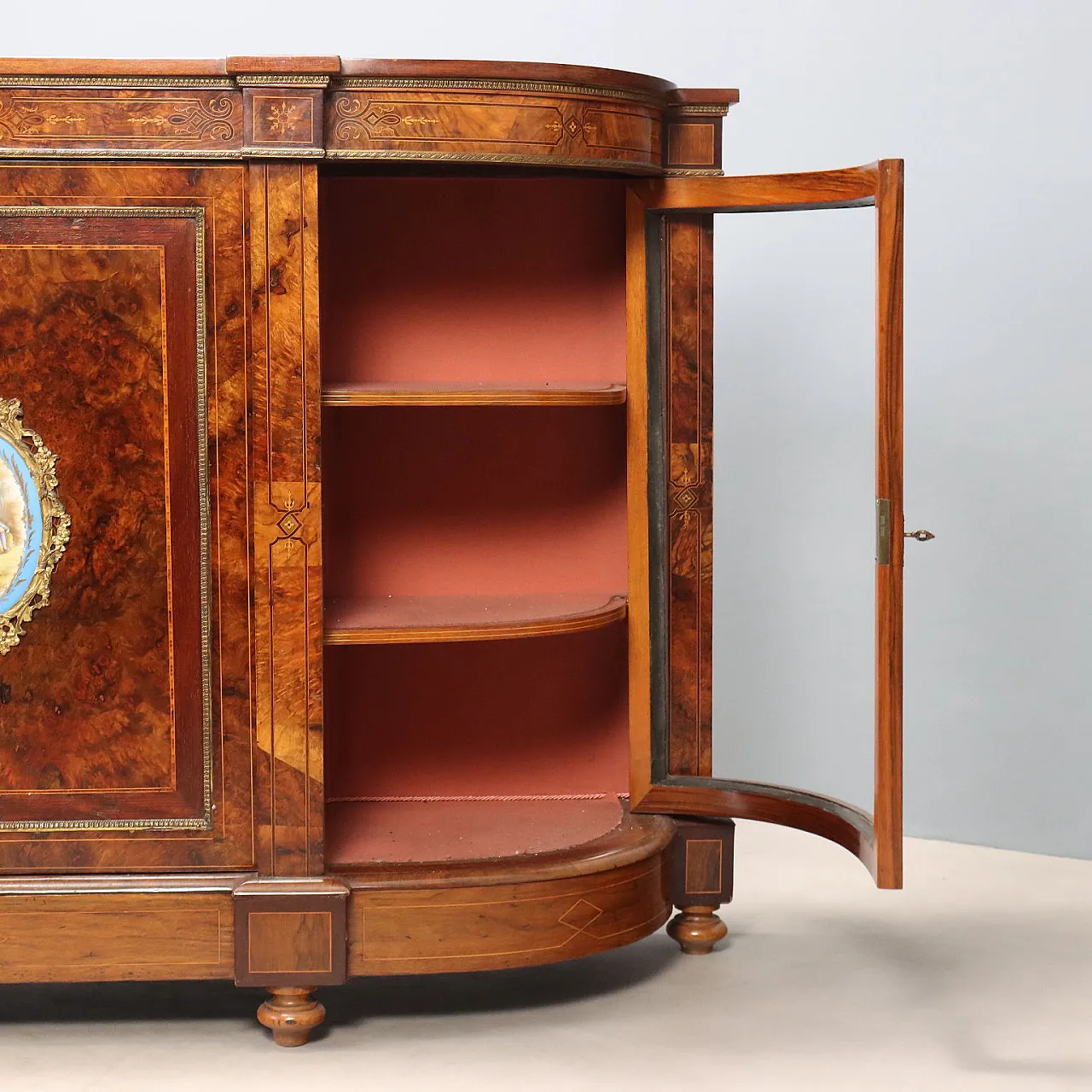 Servant veneered in walnut and mahogany, 19th century 6