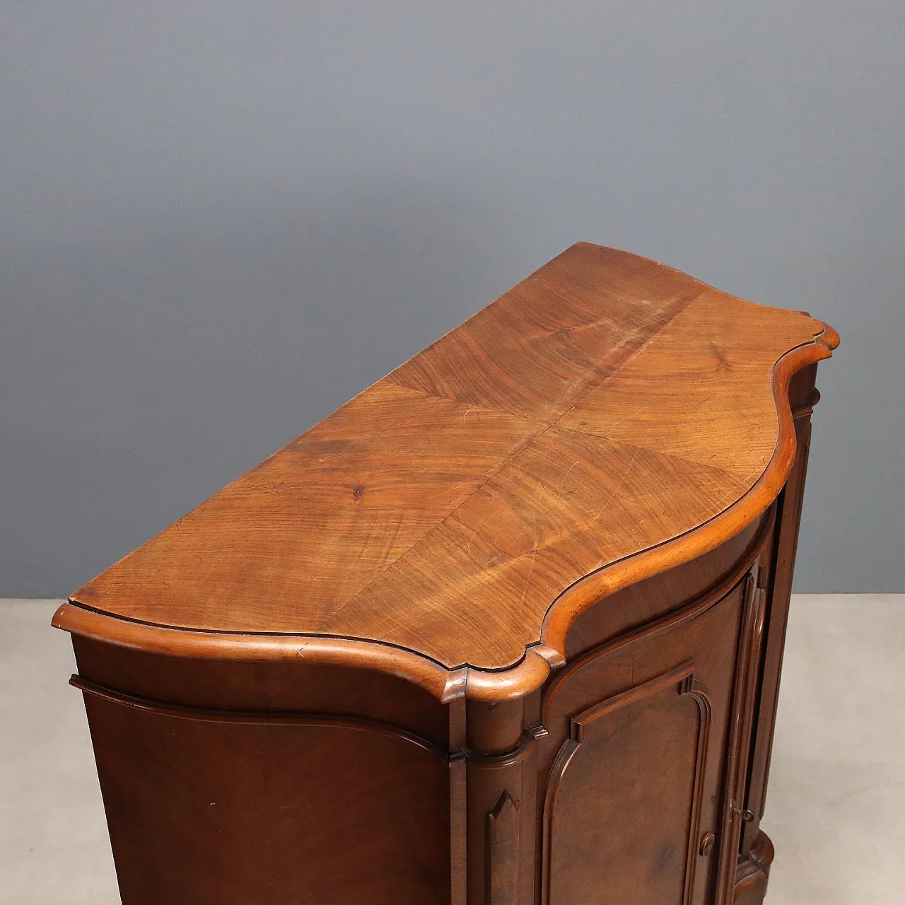 Umbertina sideboard in walnut and walnut root, 19th century 9