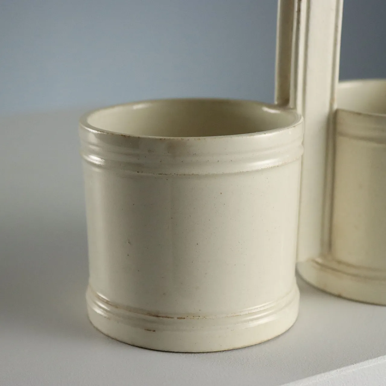 Earthenware bottle holder, 19th century 3