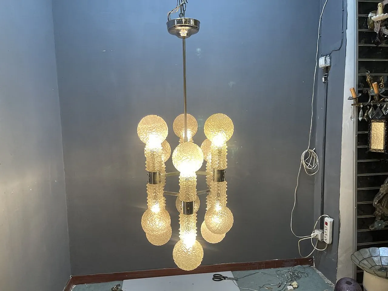 Large Sputnik chandelier in chromed metal and crystal attributed to Mazzega, Italy, 1970s 2