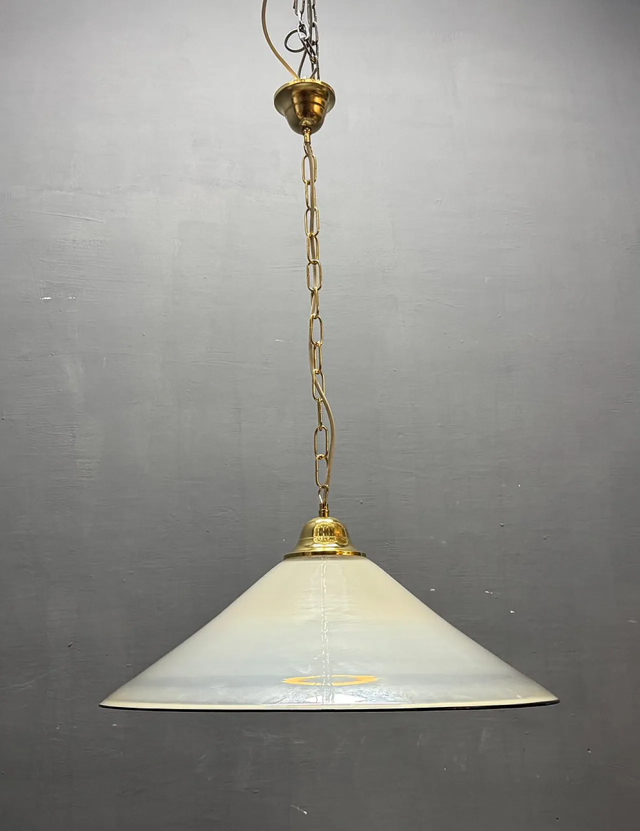 Mid-Century white Murano glass pendant lamp with black border, Italy, 1970s 4