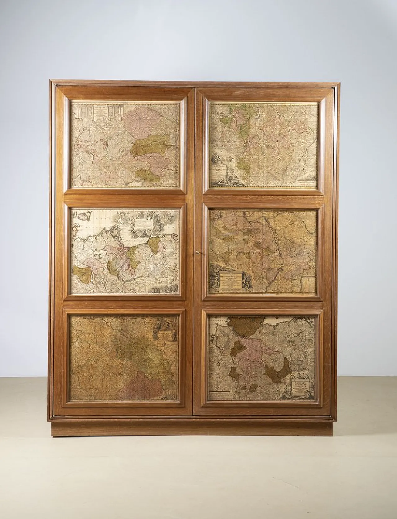 2-Door wardrobe with maps in the style of Maurizio Tempestini, 1940s 2