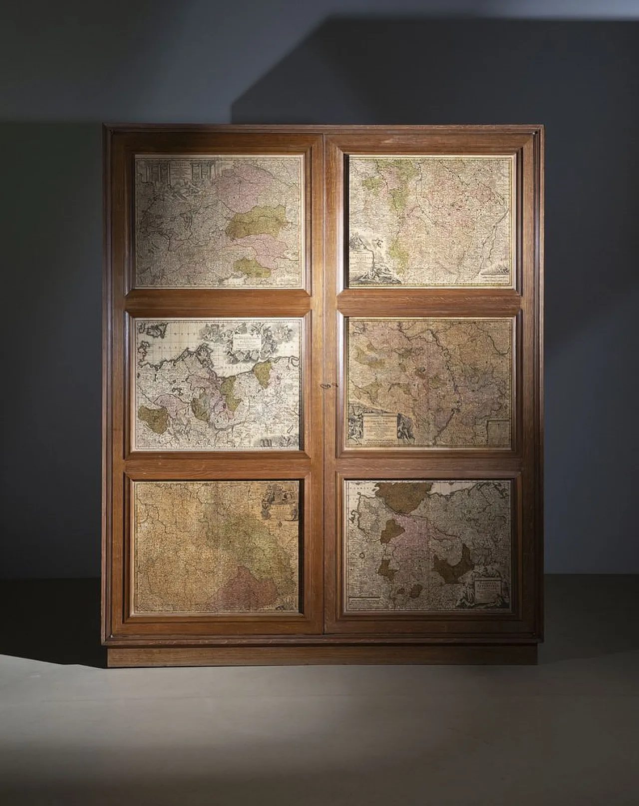 2-Door wardrobe with maps in the style of Maurizio Tempestini, 1940s 3