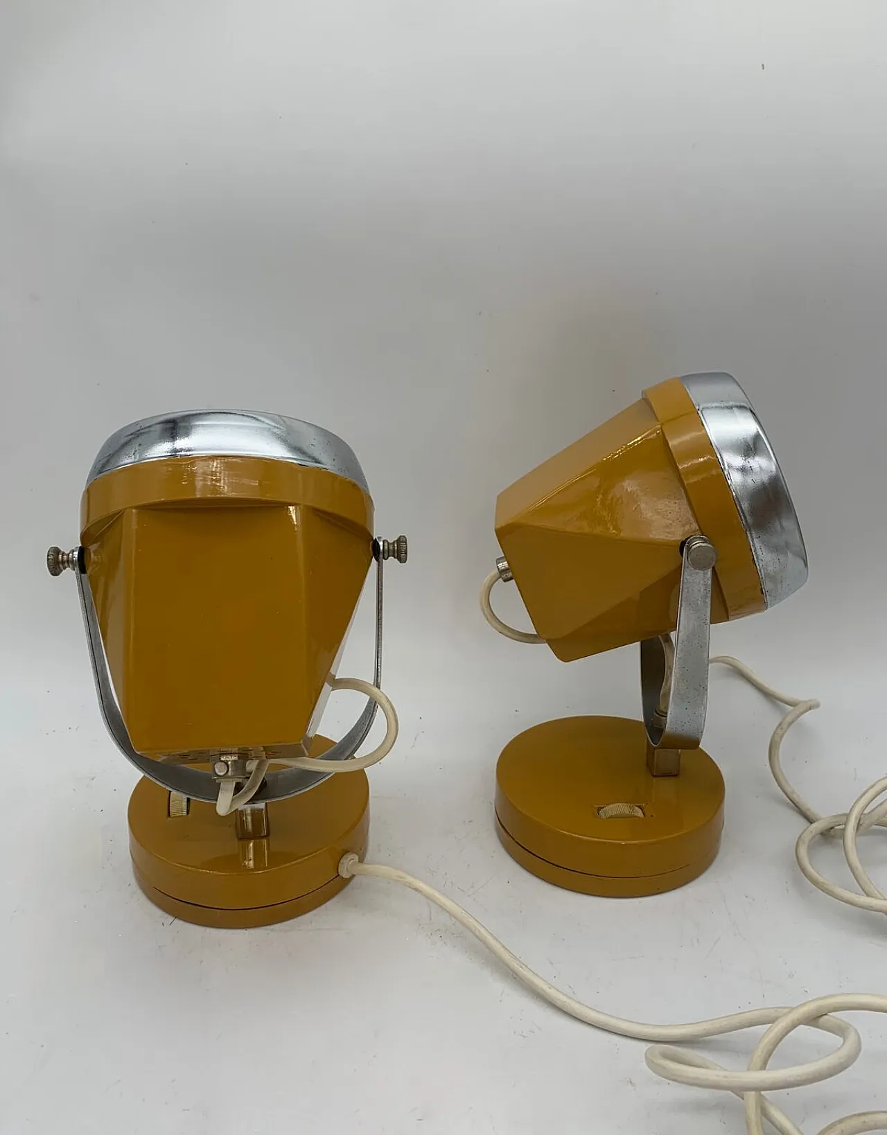 Pair of table lamps attributed to Reggiani, 1970s 4