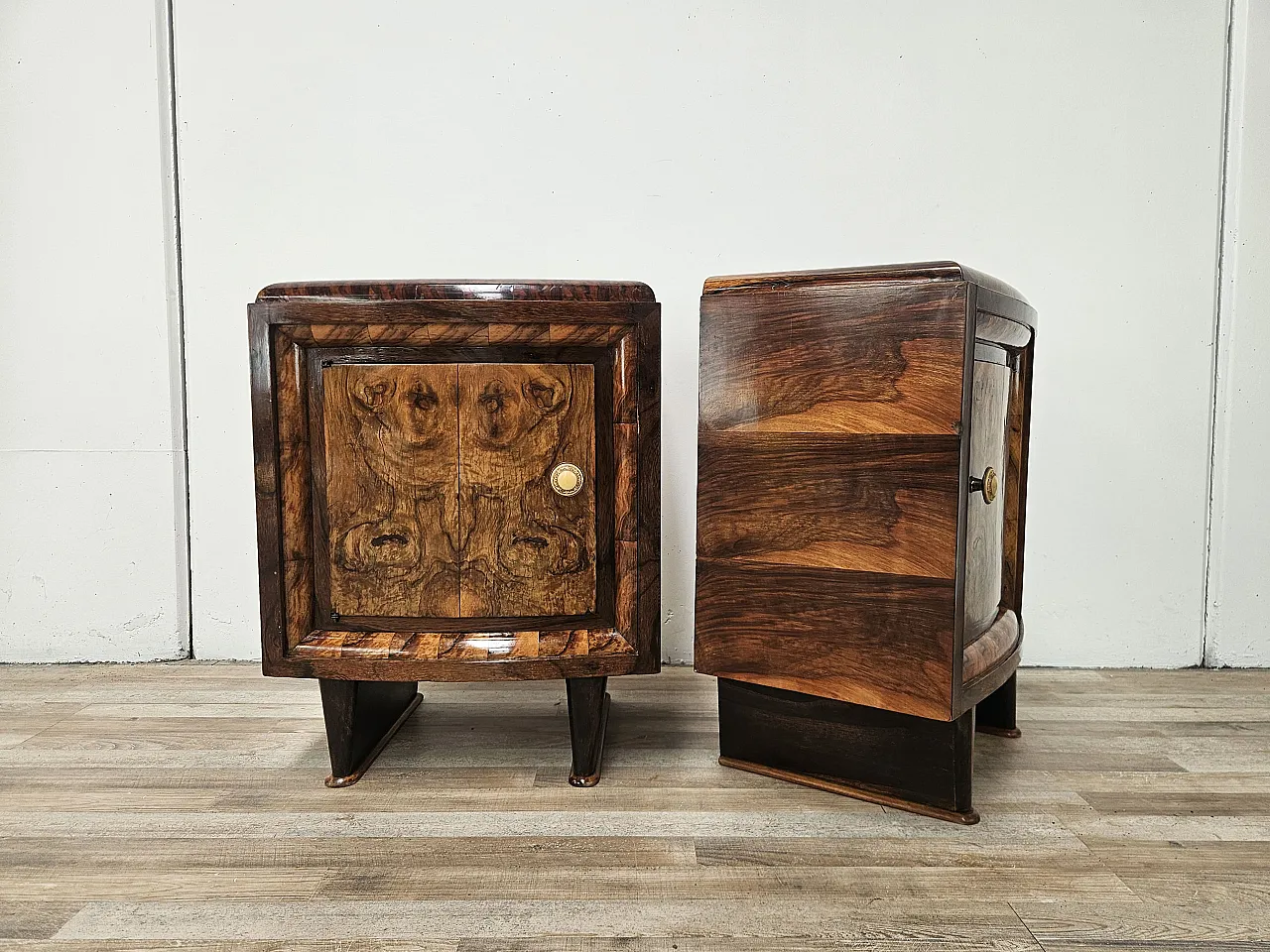 1940s Tuscan bedside tables in walnut root 2