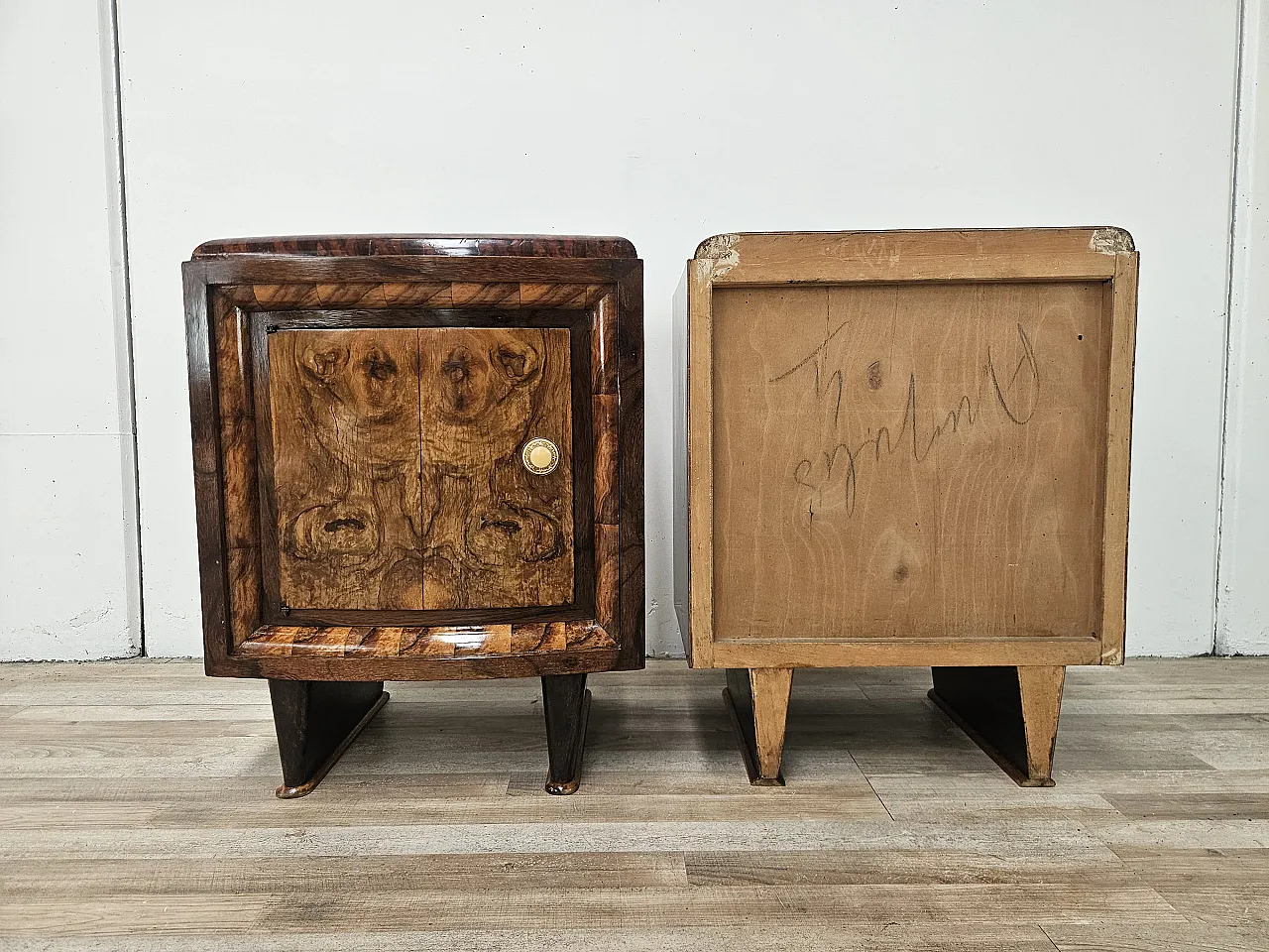 1940s Tuscan bedside tables in walnut root 3