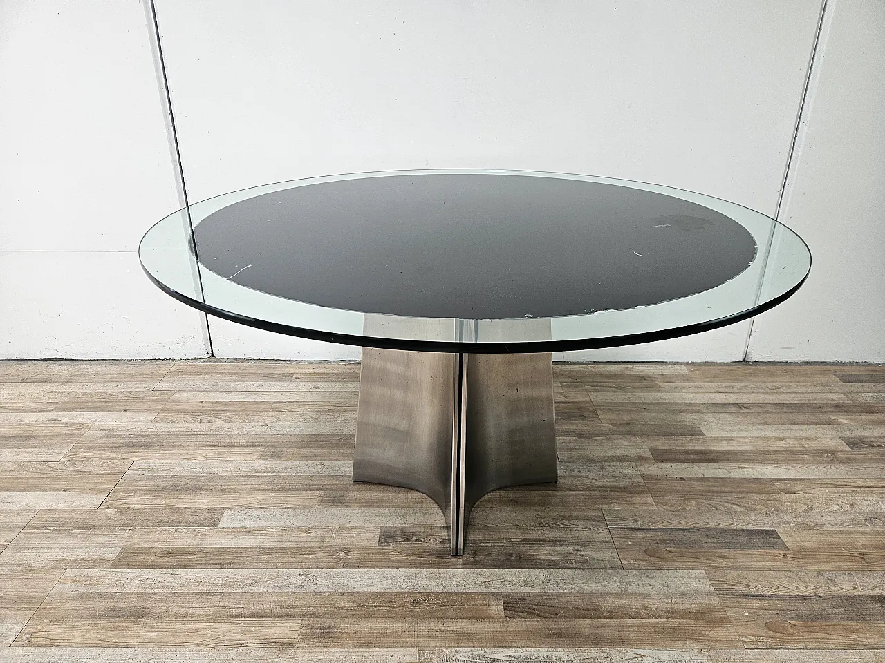 Table from the UFO series by Luigi Saccardo for Arrmet, 1970 1
