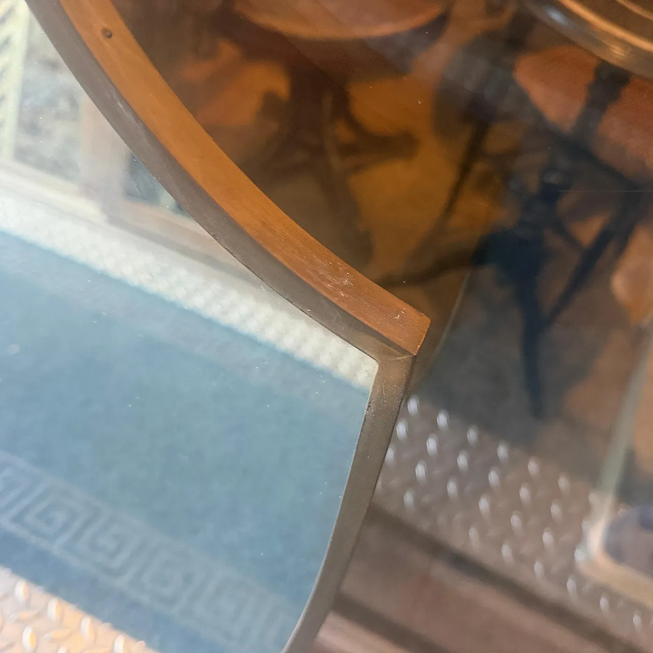 Specchio da parete con scudo d'ottone di Gio Ponti, anni '50 2