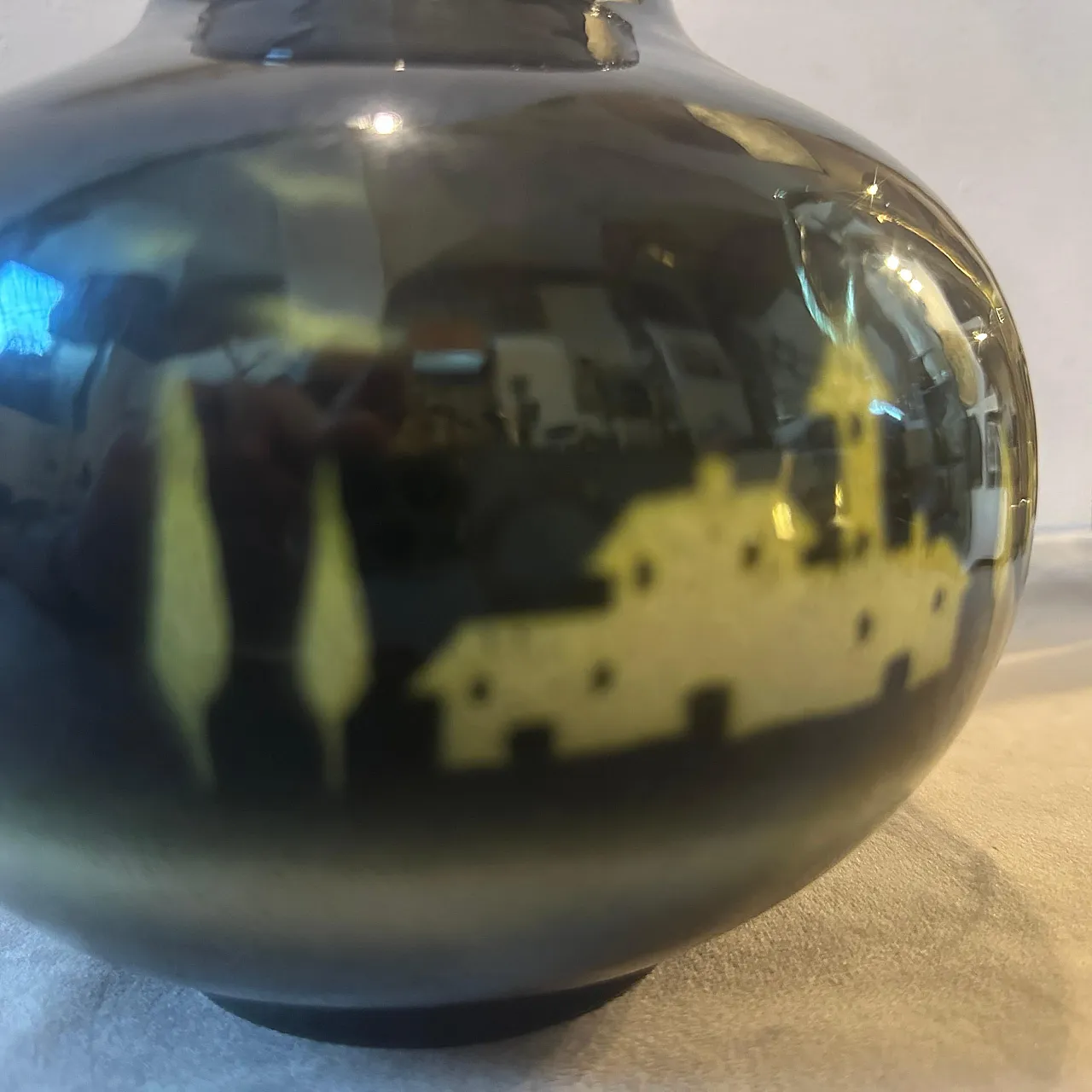 Brocca in ceramica nera e gialla Art Deco spazzolata ad aria, anni '30 4