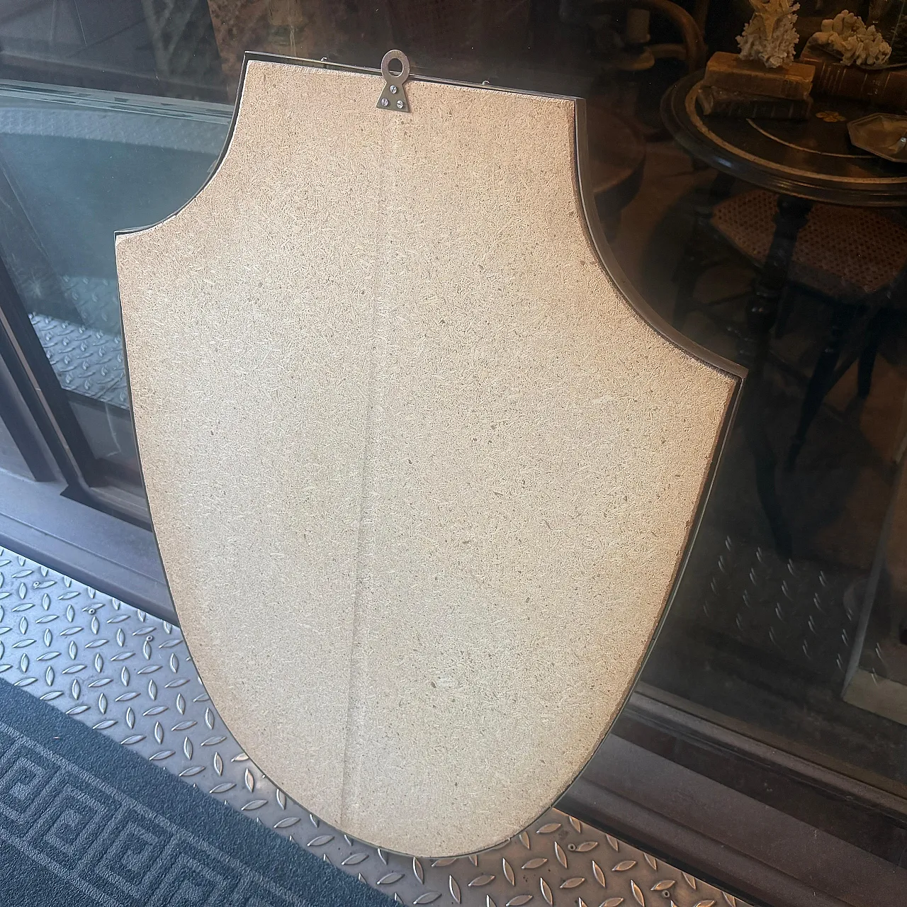 Specchio da parete con scudo d'ottone di Gio Ponti, anni '50 10