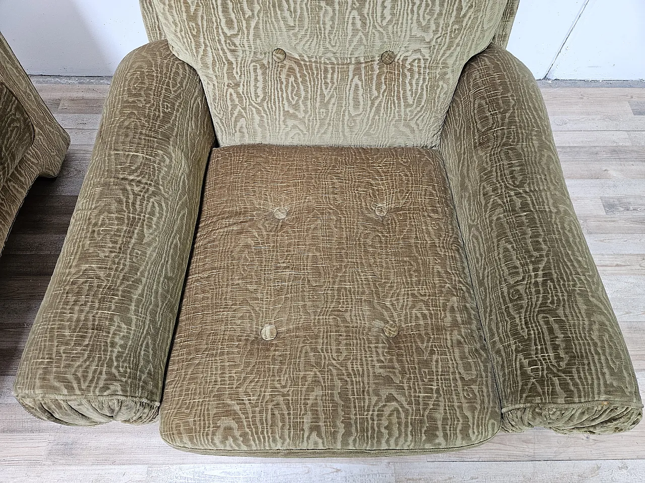 Pair of Italian armchairs from the 1970s 10