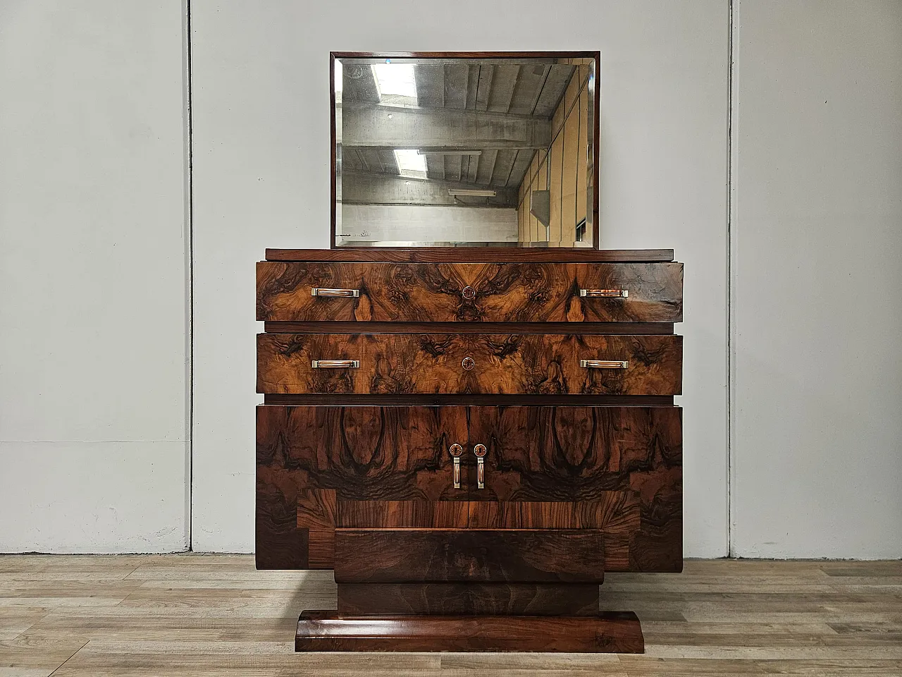 1940s Art Deco sideboard in walnut root with mirror 1