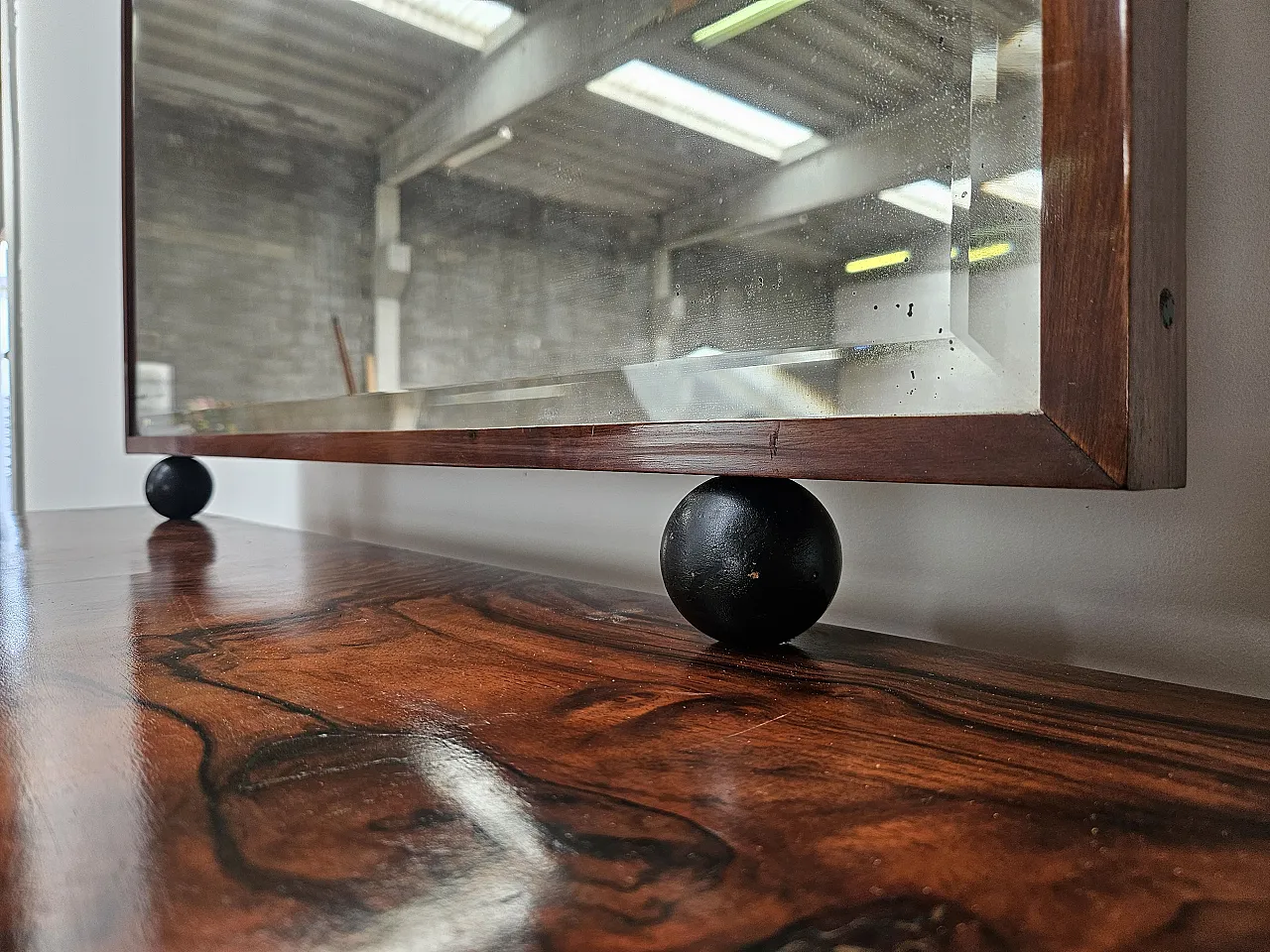 1940s Art Deco sideboard in walnut root with mirror 6