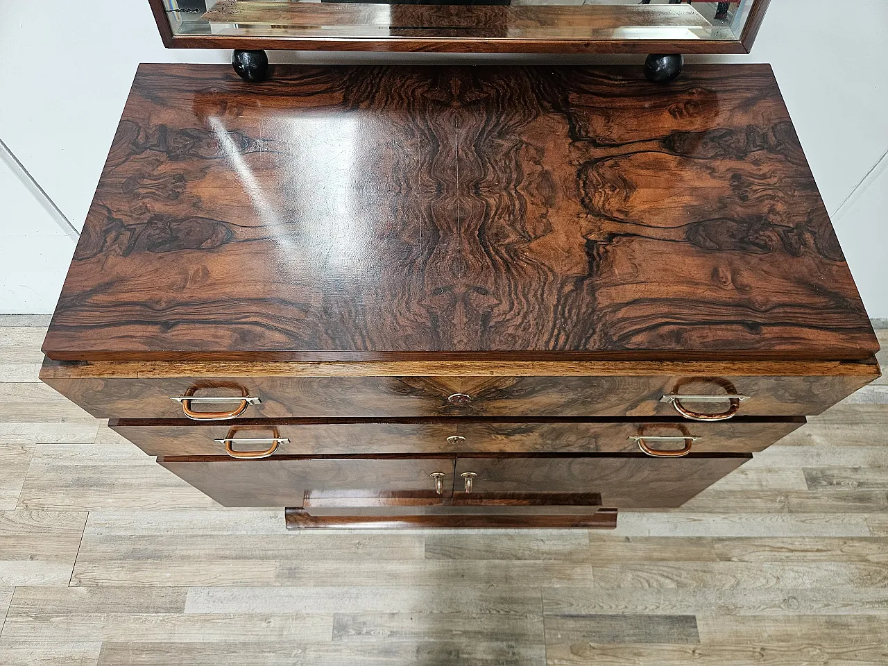 1940s Art Deco sideboard in walnut root with mirror 9