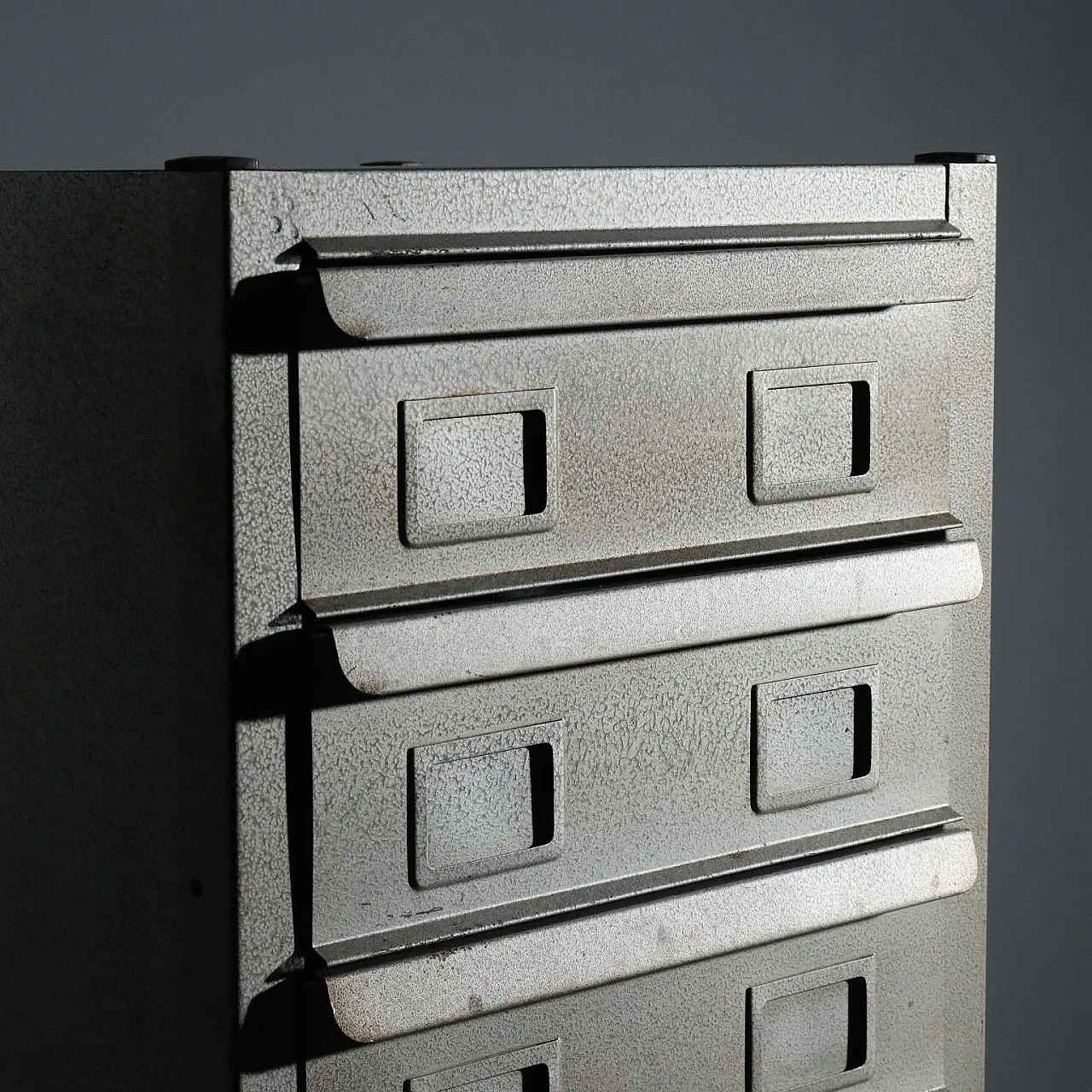 Metal classifier with ten drawers, 20th century 4