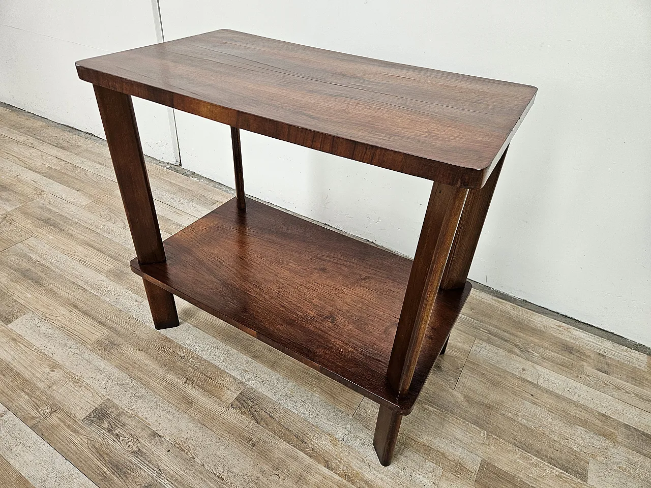 1950s Art Deco coffee table in walnut 2