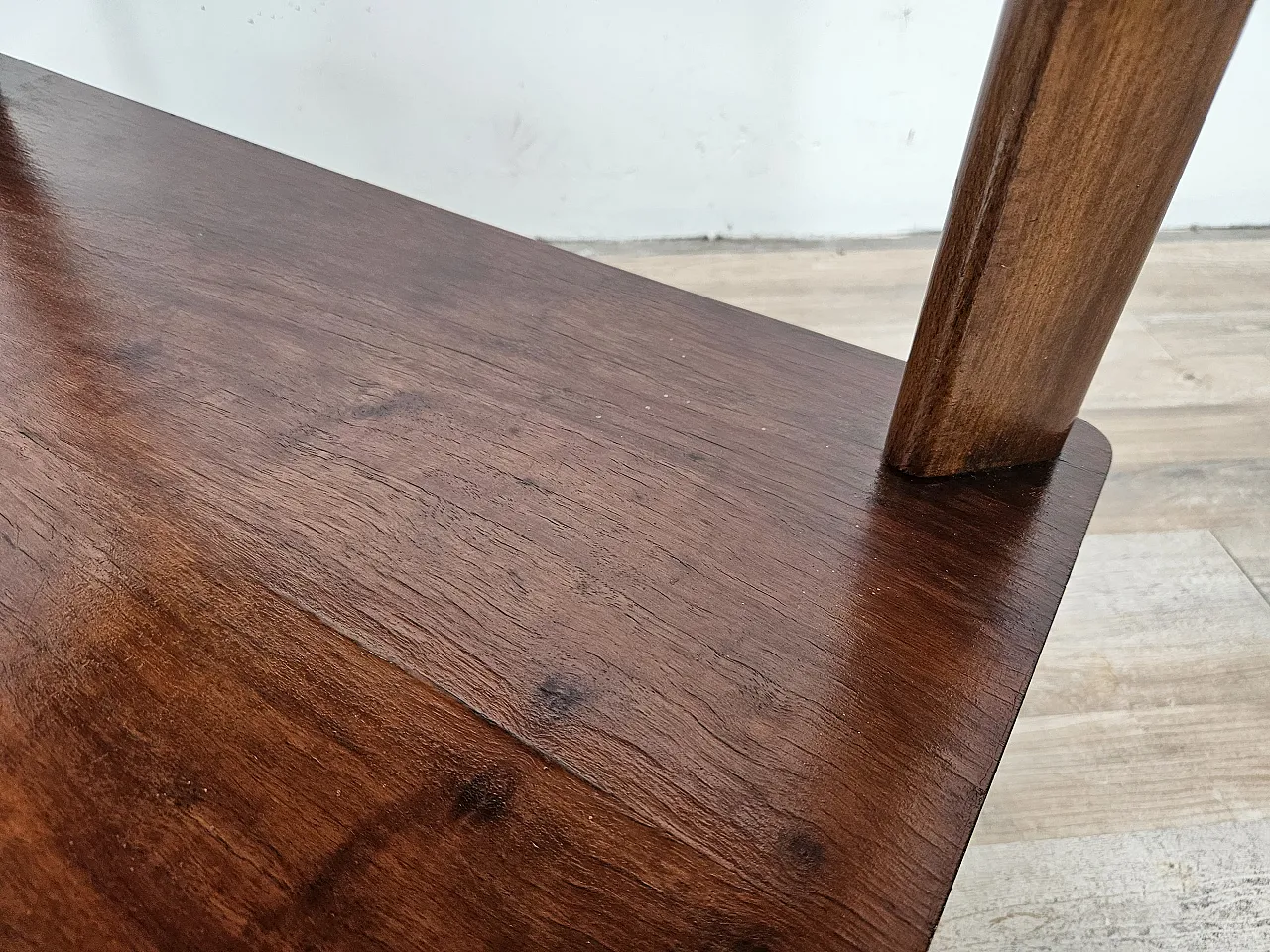 1950s Art Deco coffee table in walnut 11