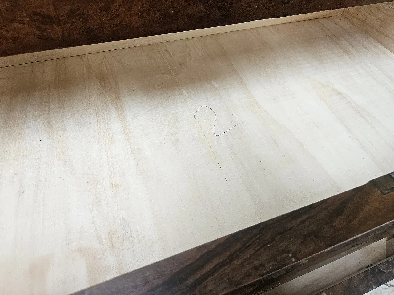 1940s Art Deco sideboard in walnut and blond walnut 16
