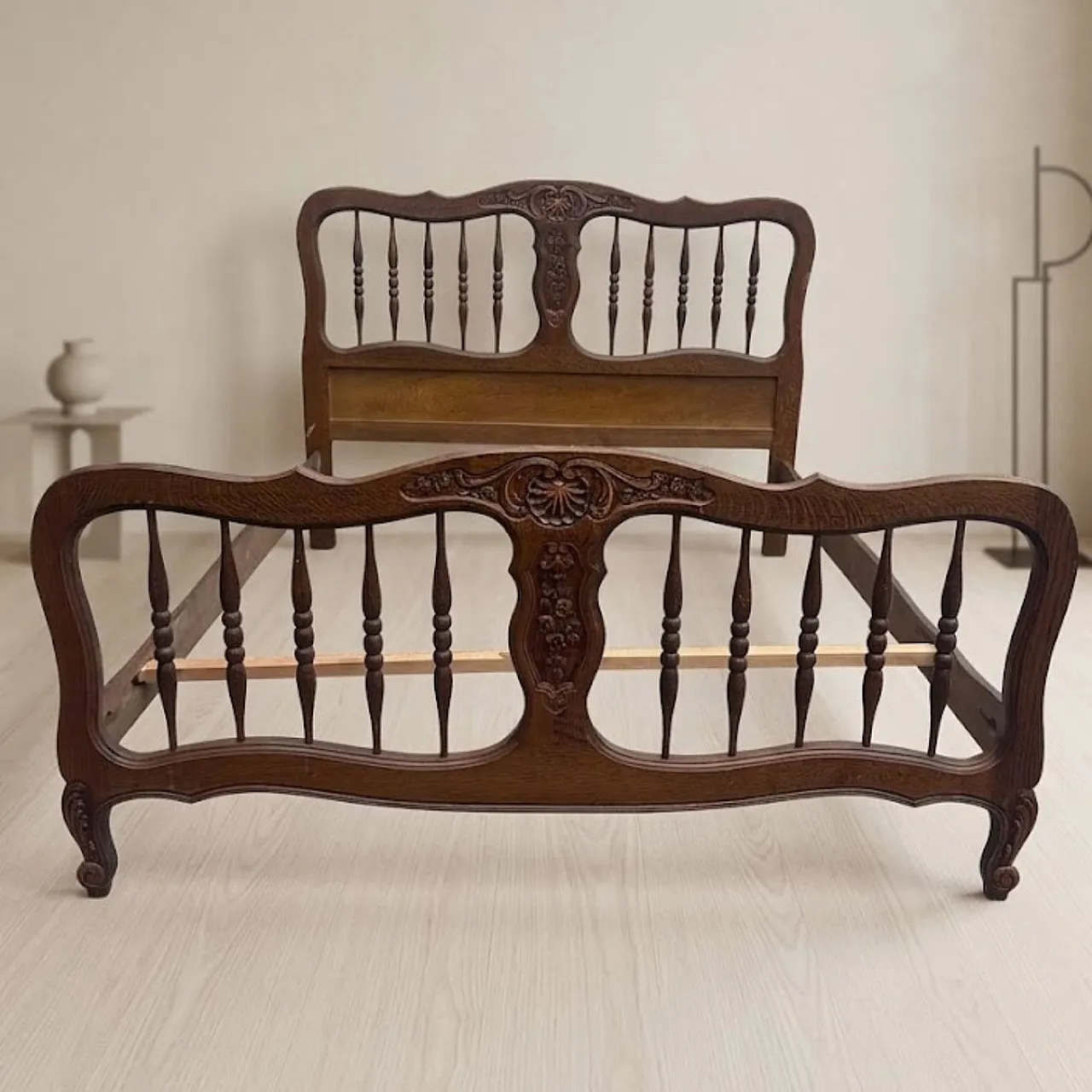 Carved wooden bed frame, early 20th century 3