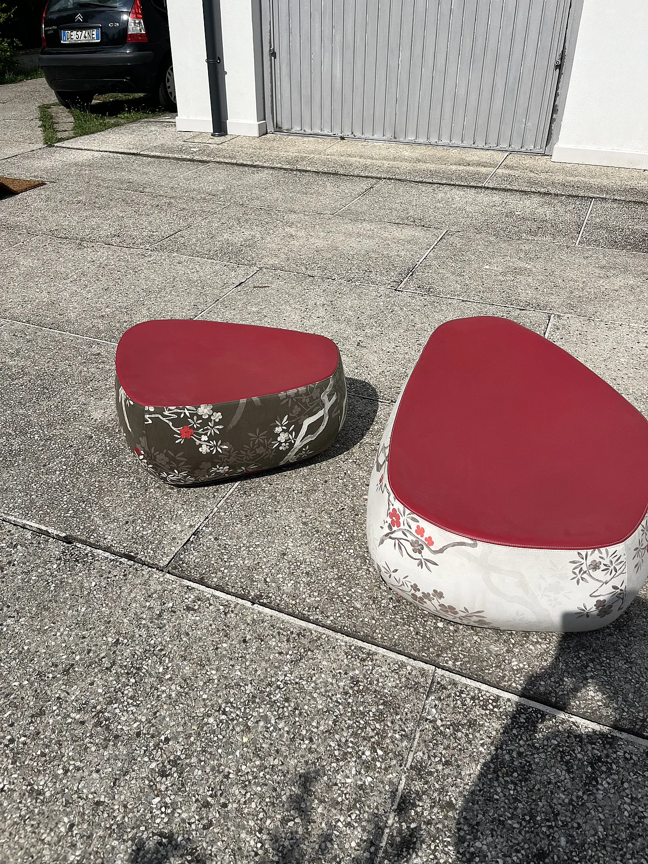 Pair of Moroso Fjord poufs by Patricia Urquiola, 2000s 3