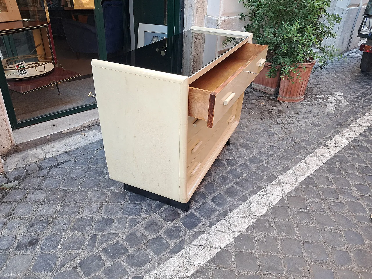 Parchment dresser in the style of G. Ullrich for Valziana, 1930s 6