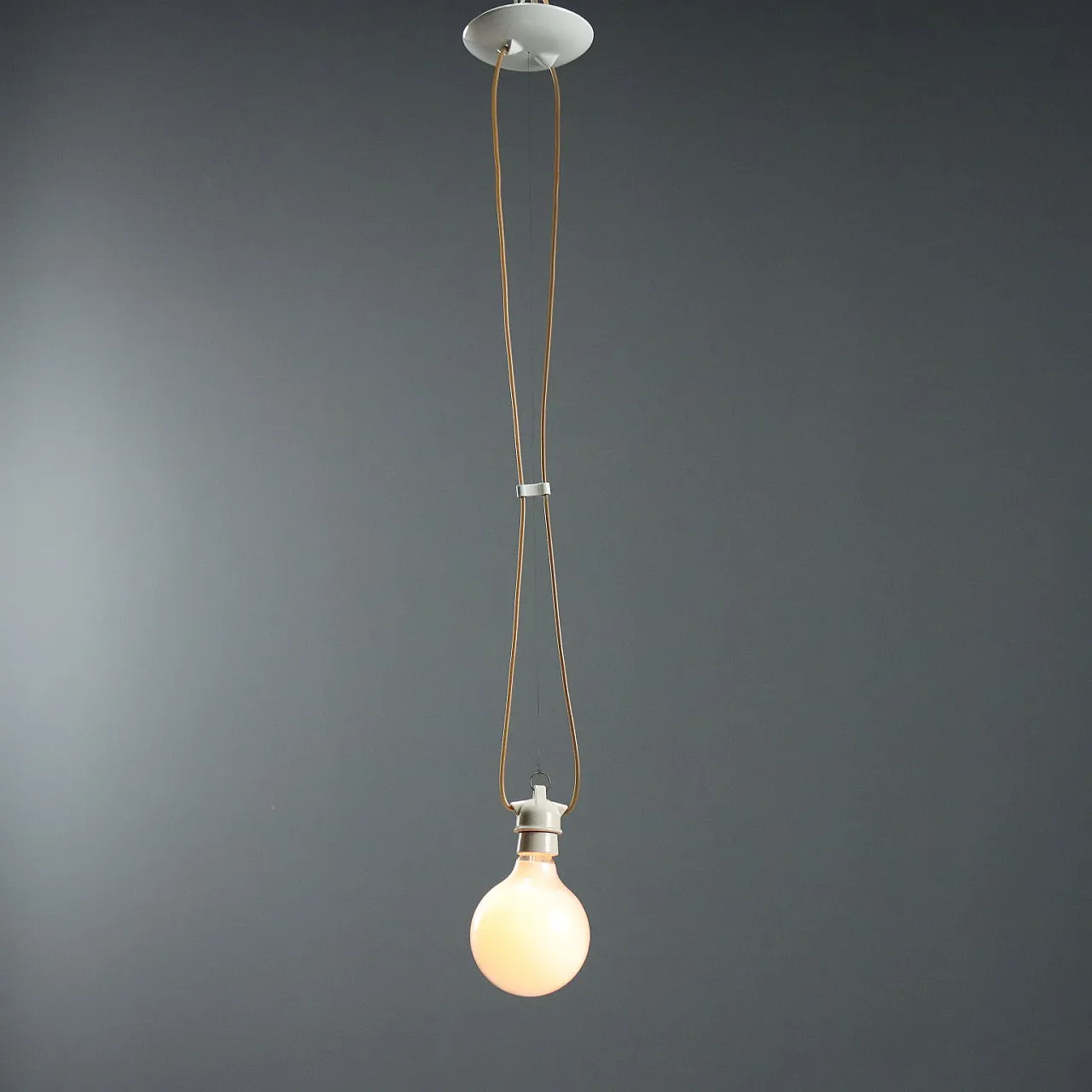 Lampada Savoie di Ingo Maurer, '900 1