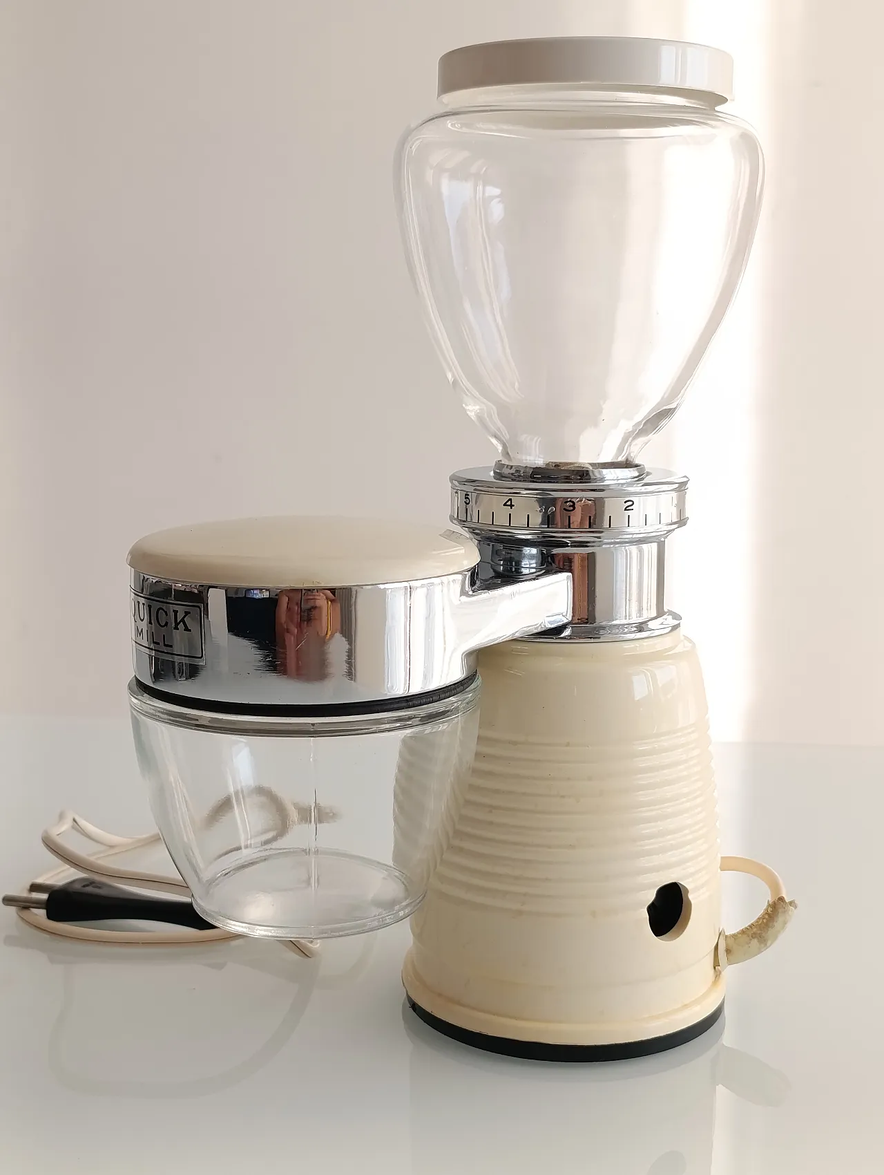 Macinacaffè Elettrico Quick Mill di Omre Monza, anni '70 1