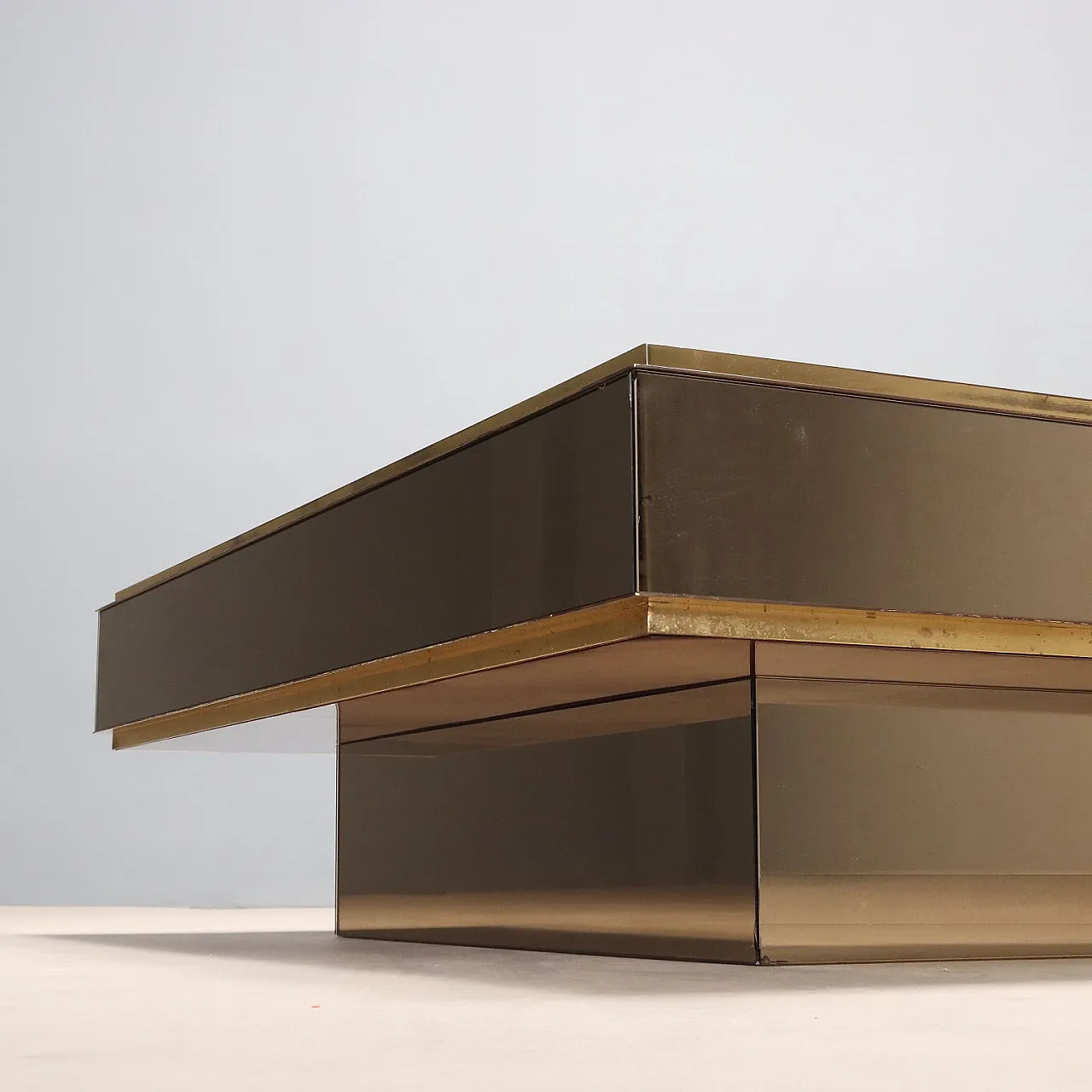 Coffee table in smoked glass and brass, 1980s 7