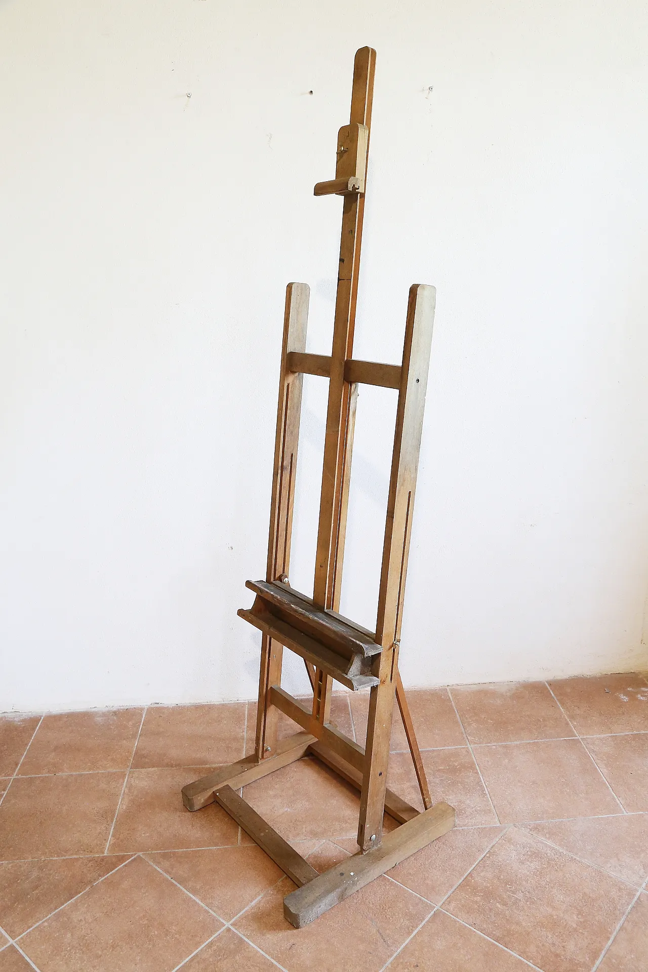 Beech wood painter's studio easel, 1970s 7