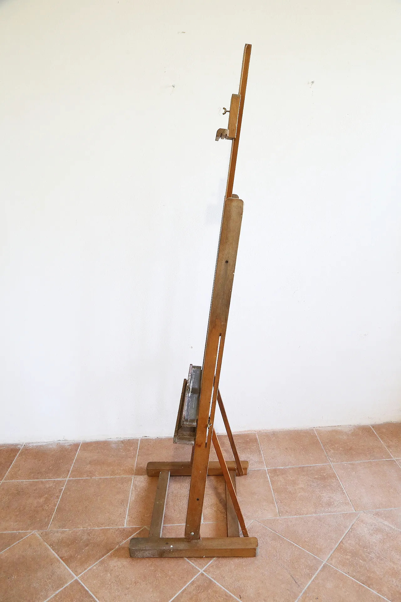 Beech wood painter's studio easel, 1970s 17