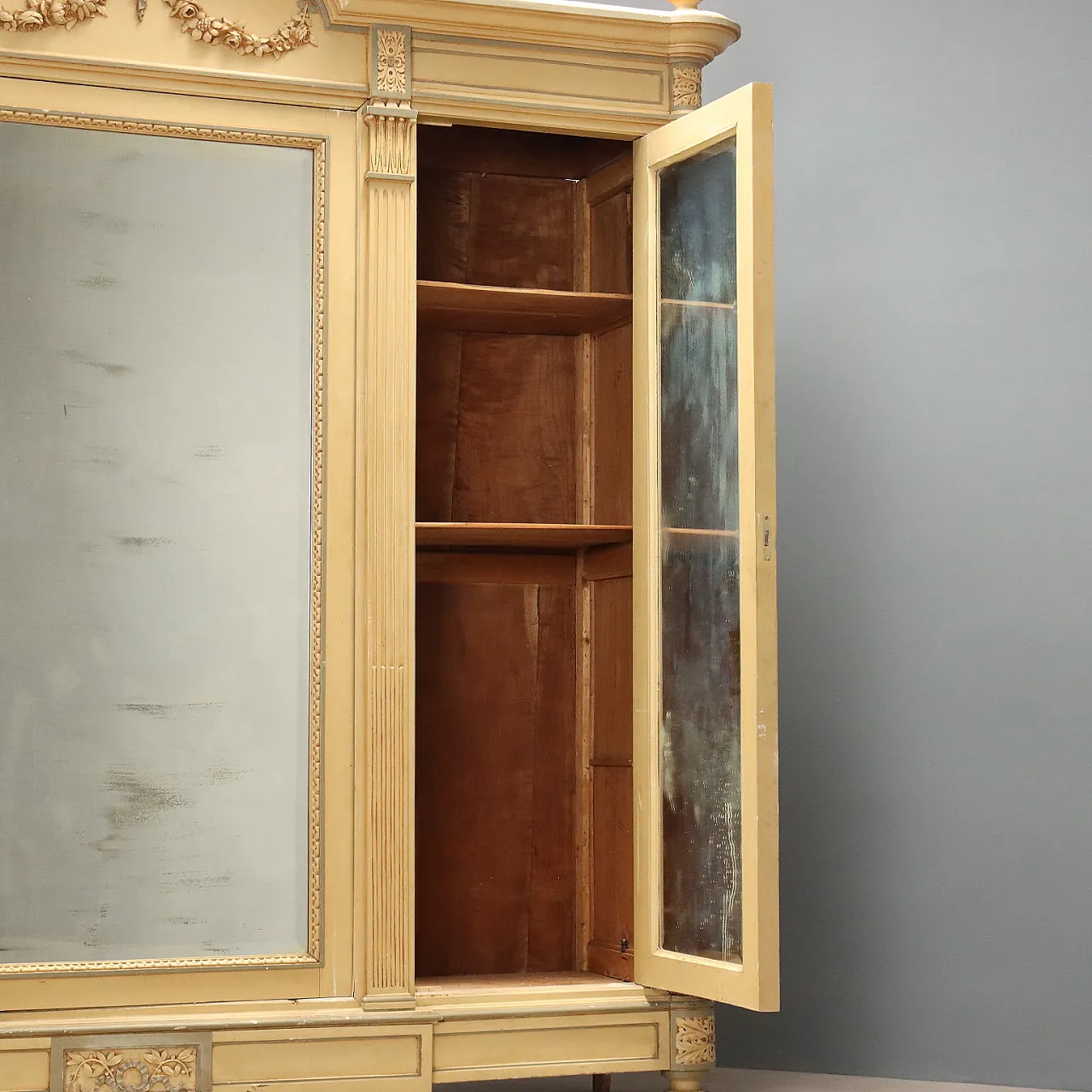 Neoclassical wardrobe in lacquered cherry and walnut, 19th century 6