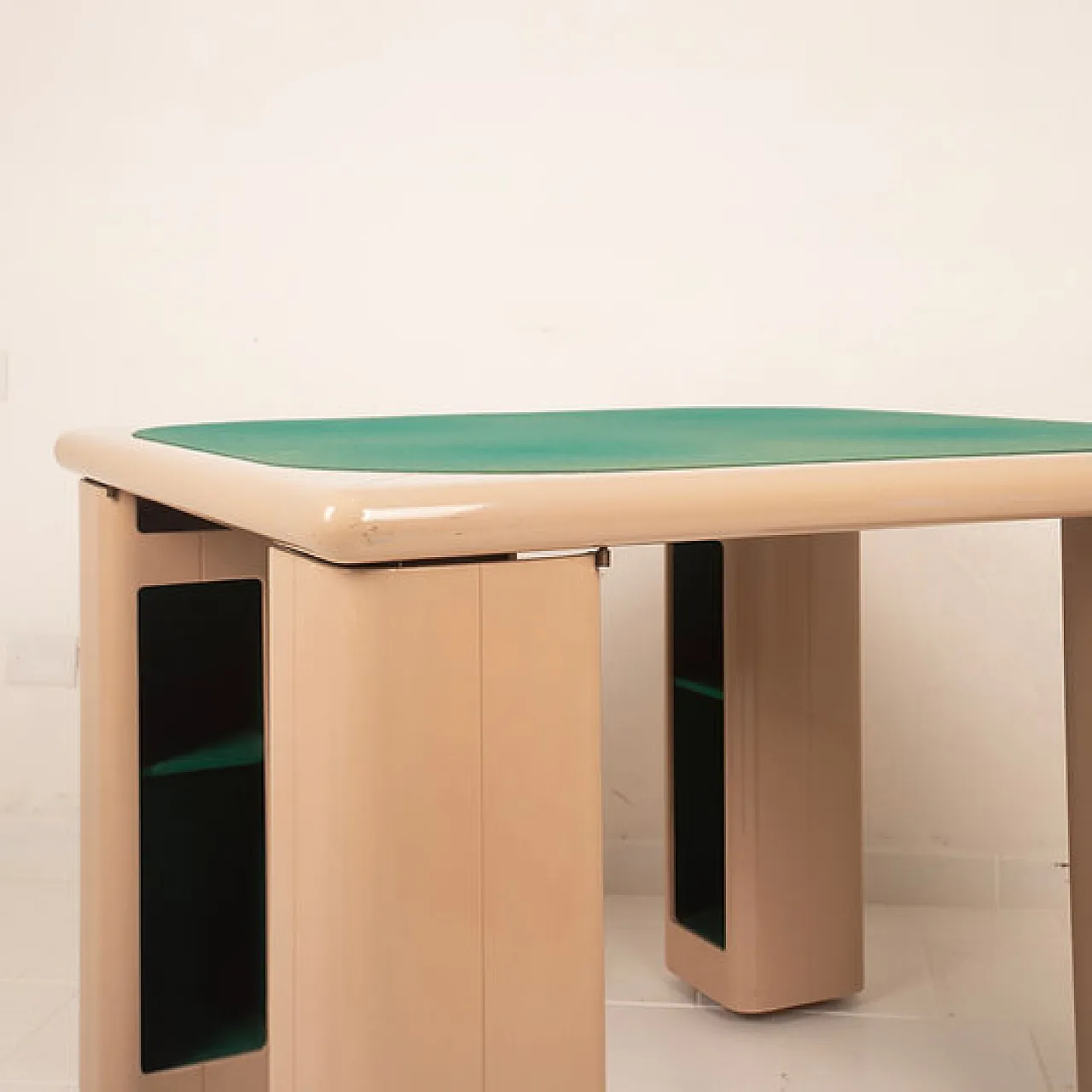 Tavolo Pierluigi Molinari in legno e feltro per Pozzi, anni '70 9