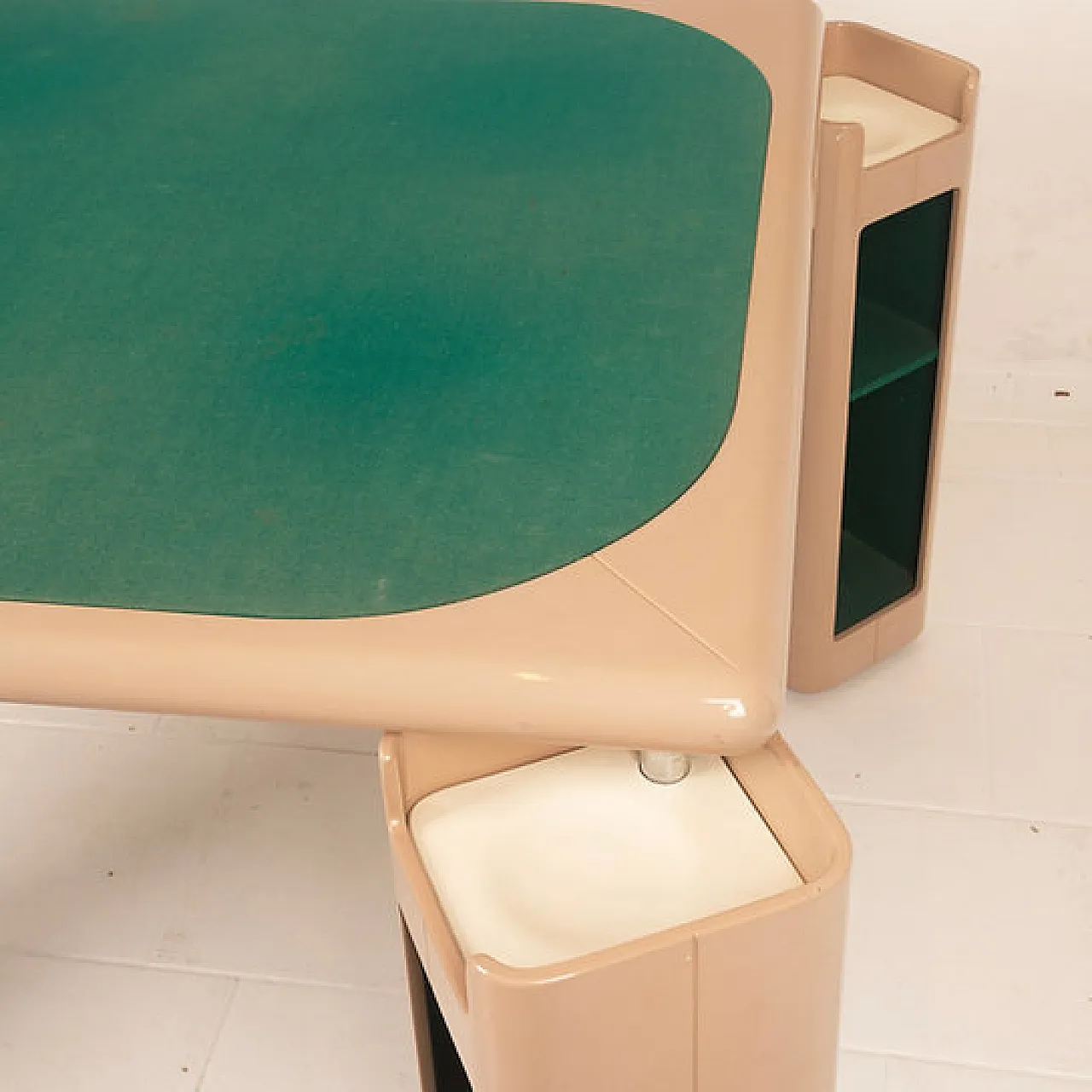 Tavolo Pierluigi Molinari in legno e feltro per Pozzi, anni '70 12