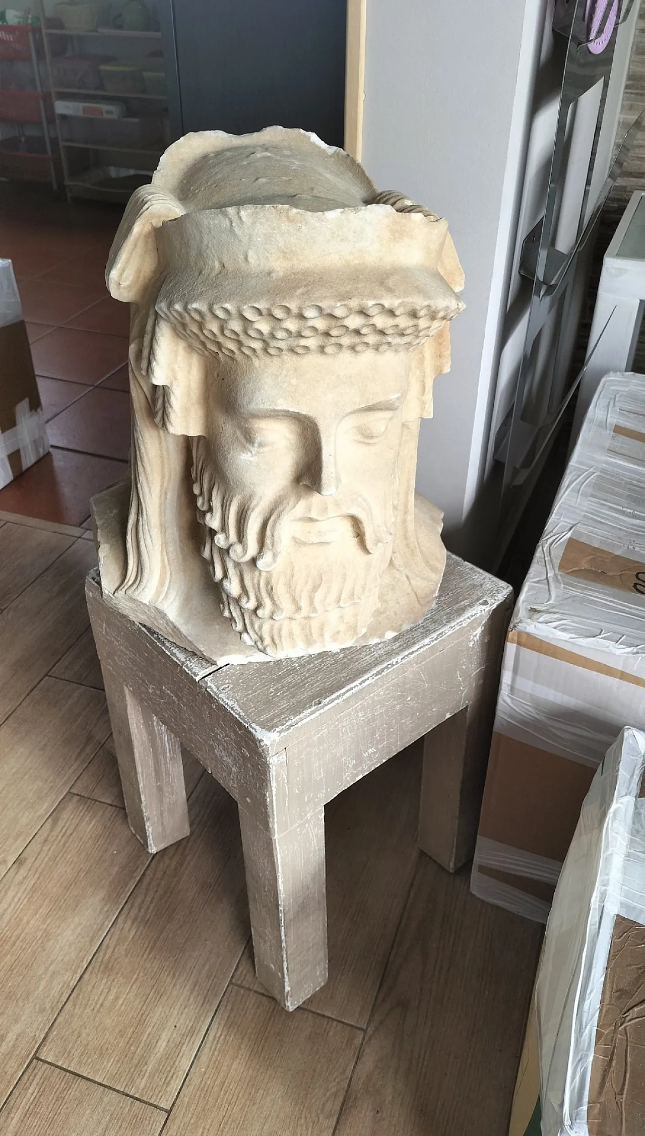 Scultura in pietra Liberty , primo '900 6