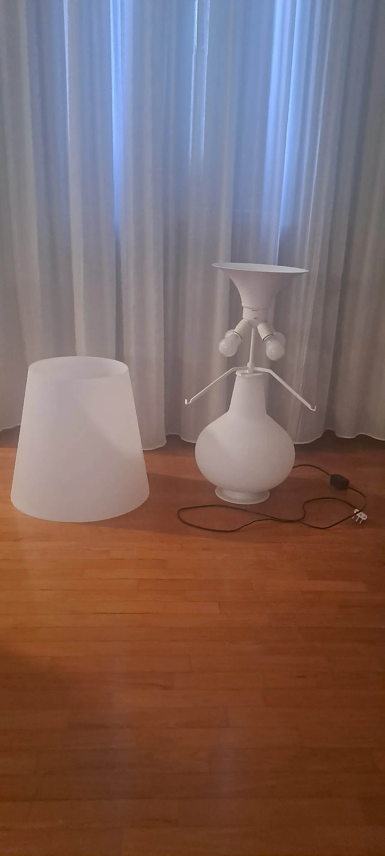 Lampada da tavolo moderna bianca, '900 6