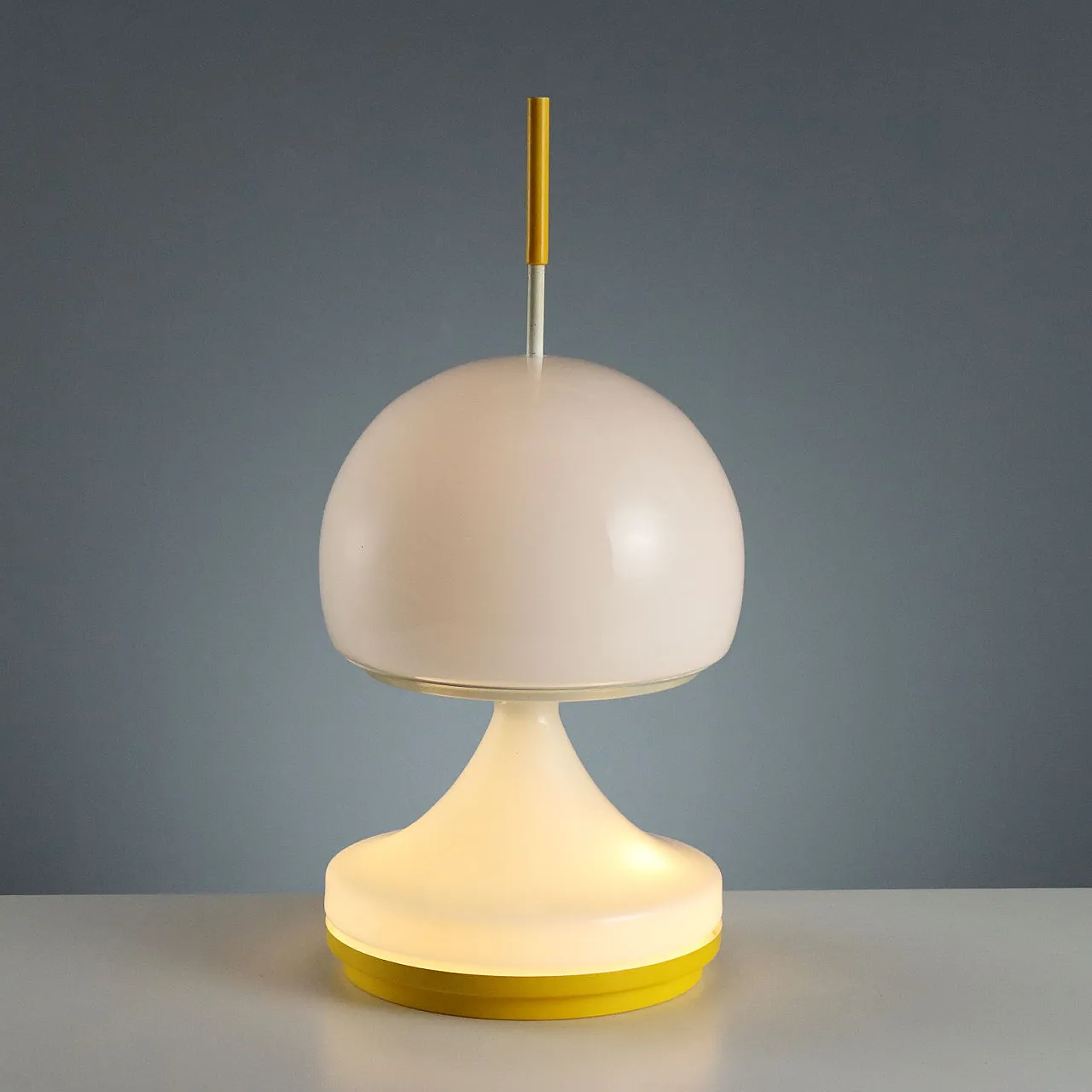 Glass table lamp, 1970s 1