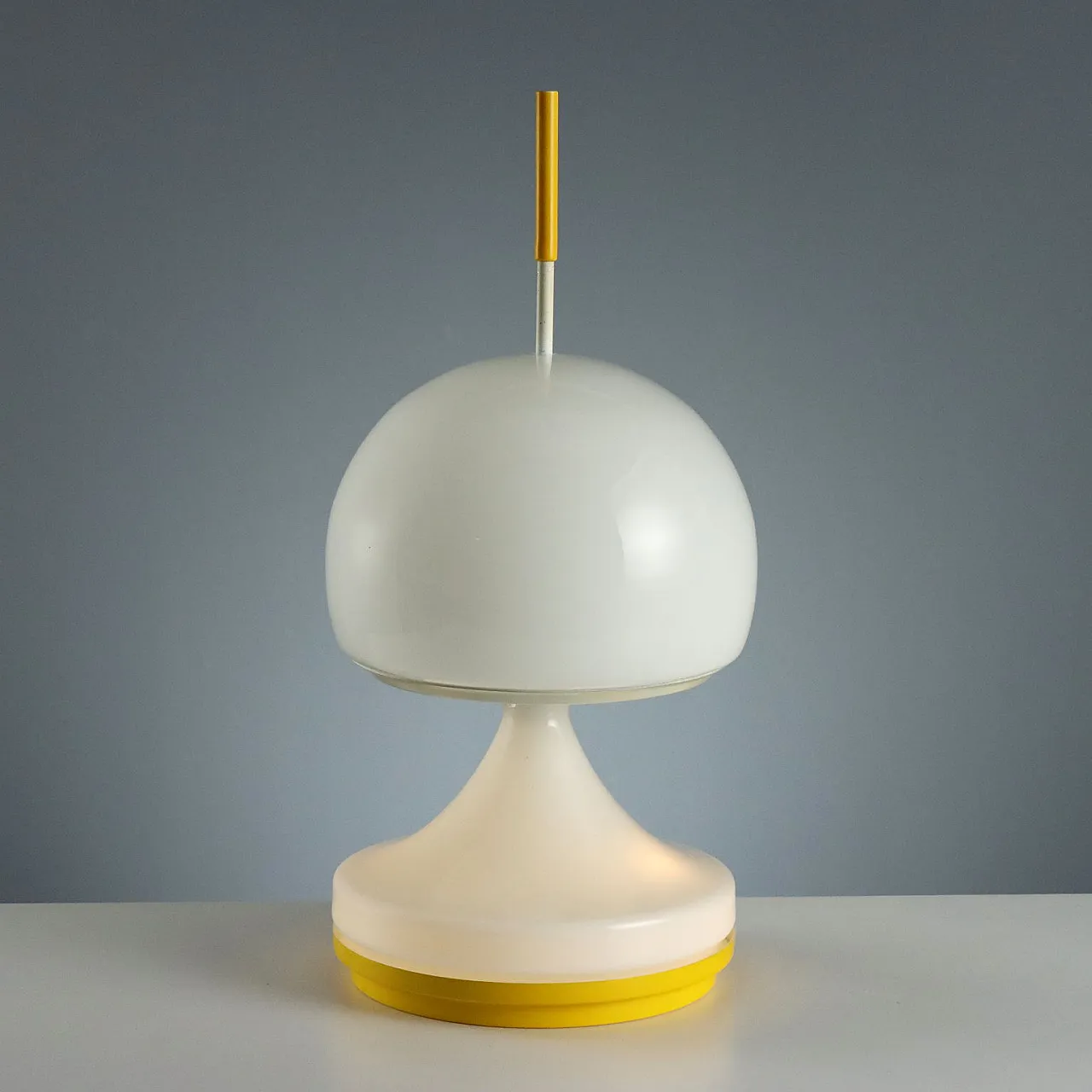 Glass table lamp, 1970s 3