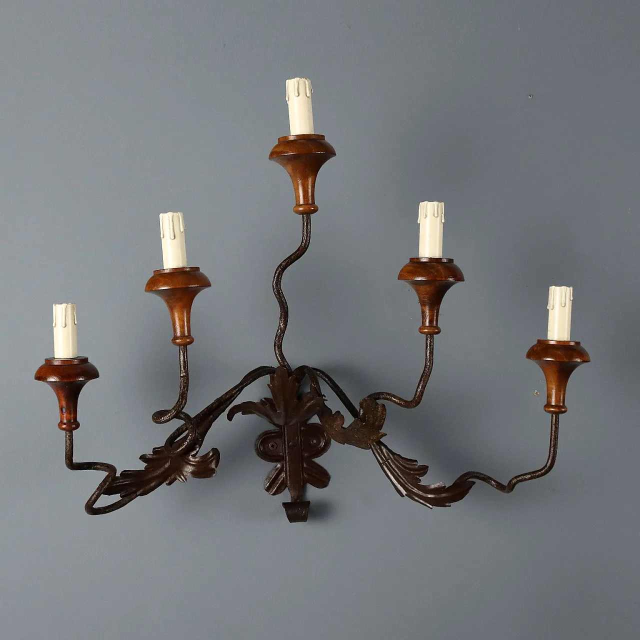4 Appliques in iron and sheet metal, 19th century 3