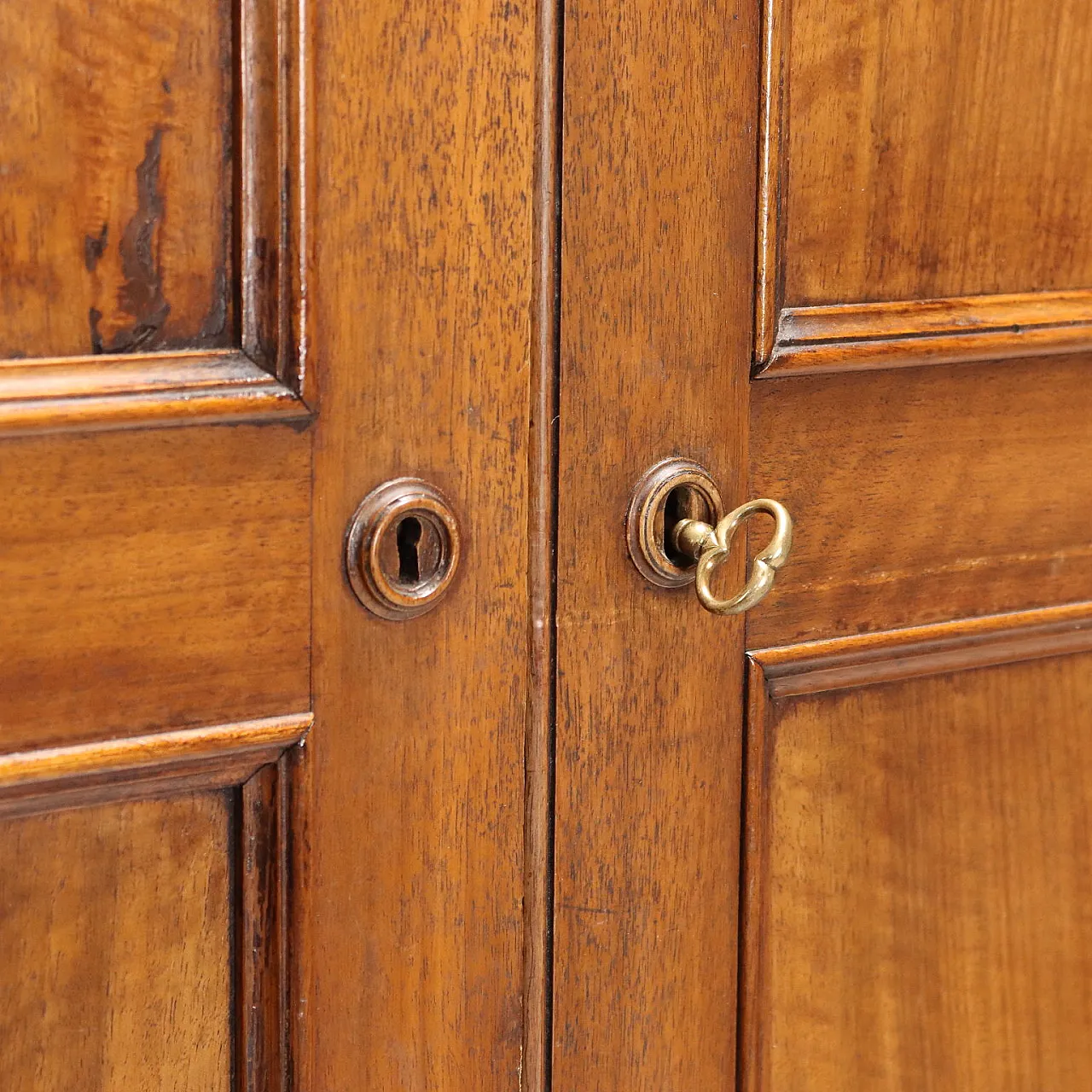 Walnut wardrobe, 19th century 7