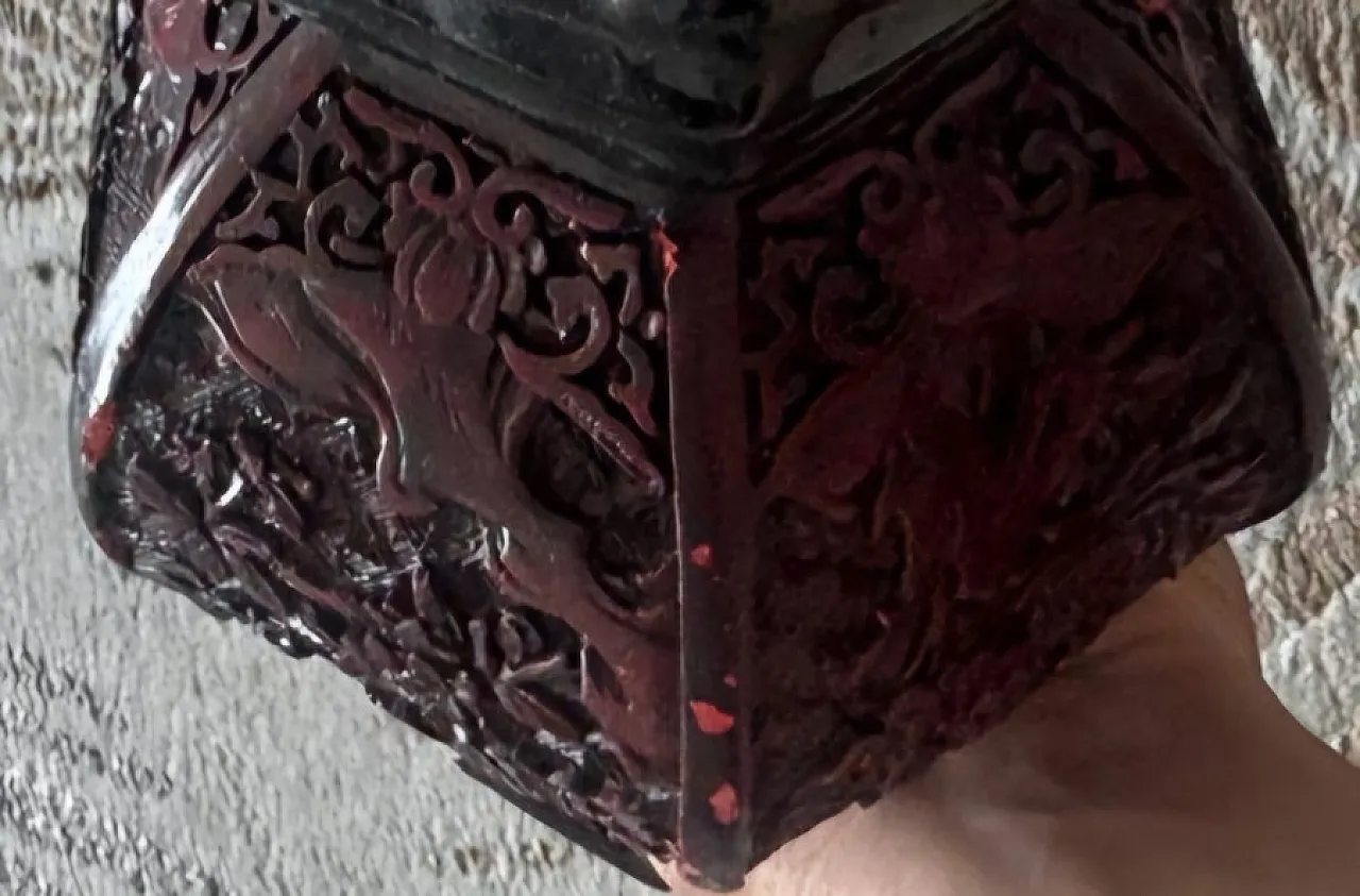 Chinese Carved Cinnabar Lacquer Hexagonal Vase 6