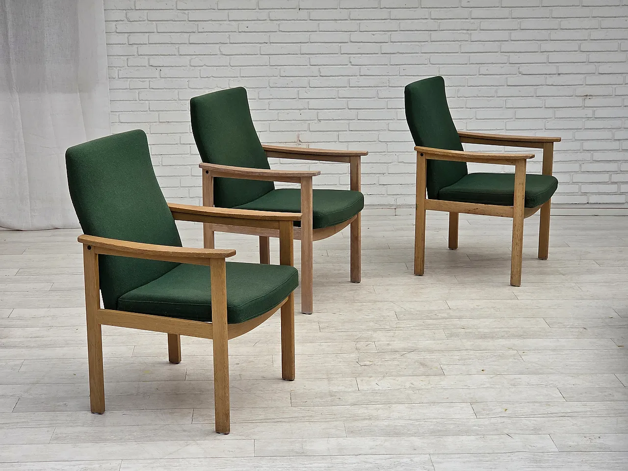 1980s, Danish armchair by Høng Stole, green furniture wool, oak wood. 1