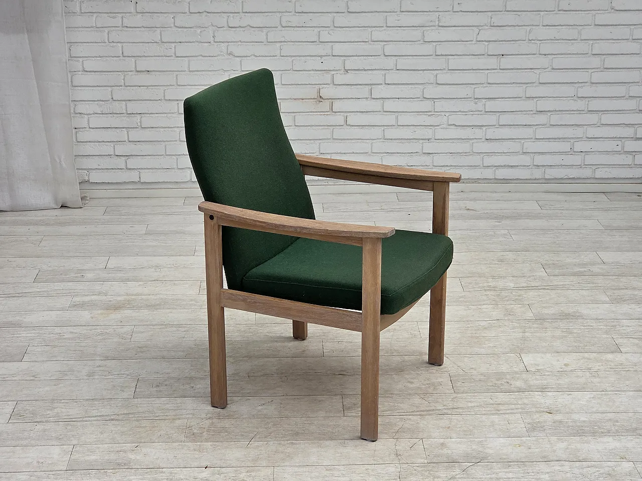 1980s, Danish armchair by Høng Stole, green furniture wool, oak wood. 2