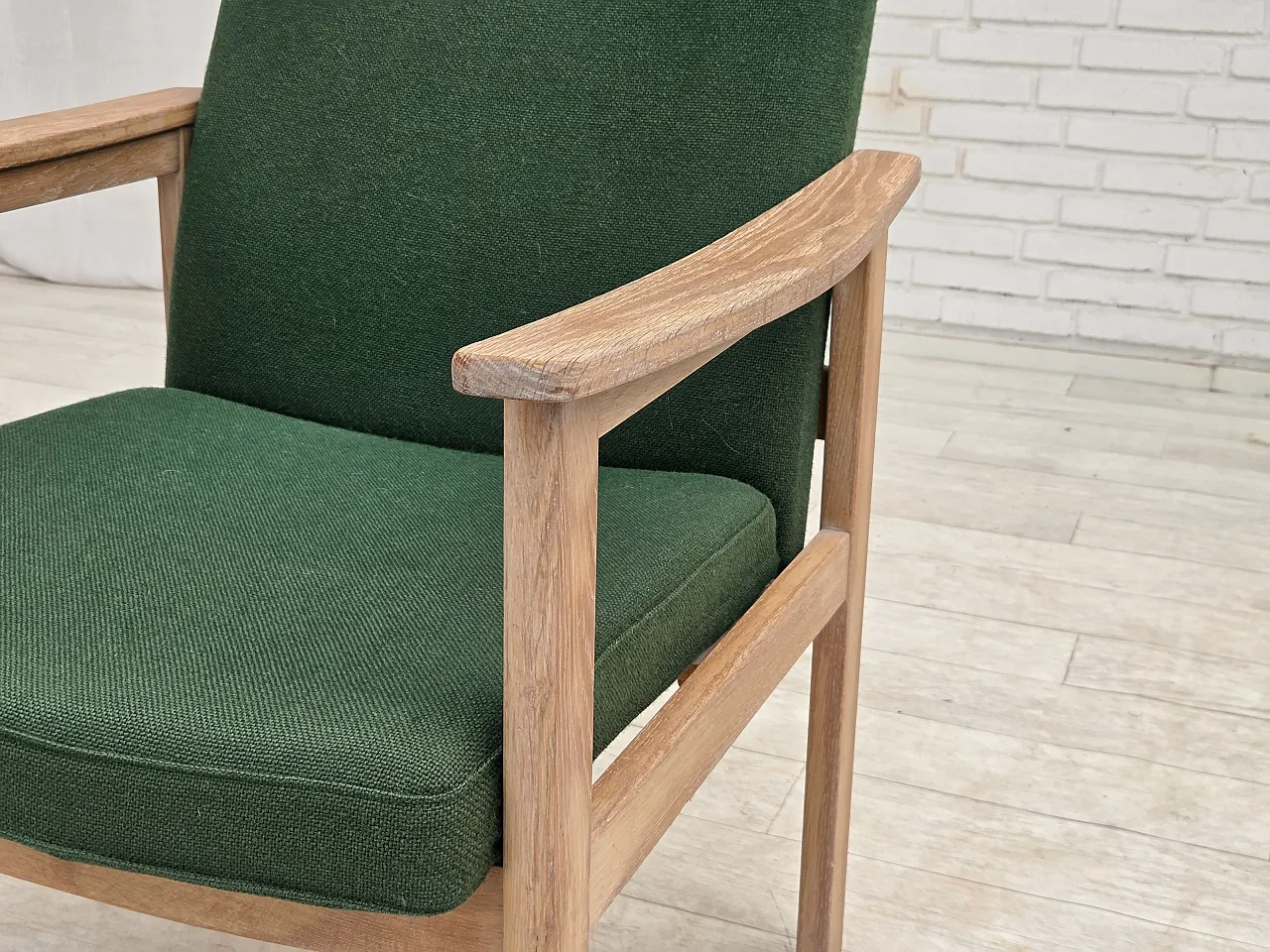 1980s, Danish armchair by Høng Stole, green furniture wool, oak wood. 7